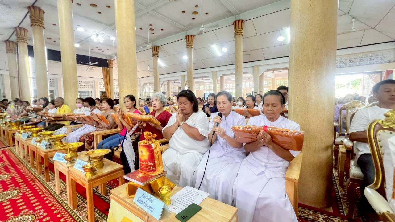 ภาพร่วมพิธีกรรมวัดใหม่นาวังหิน