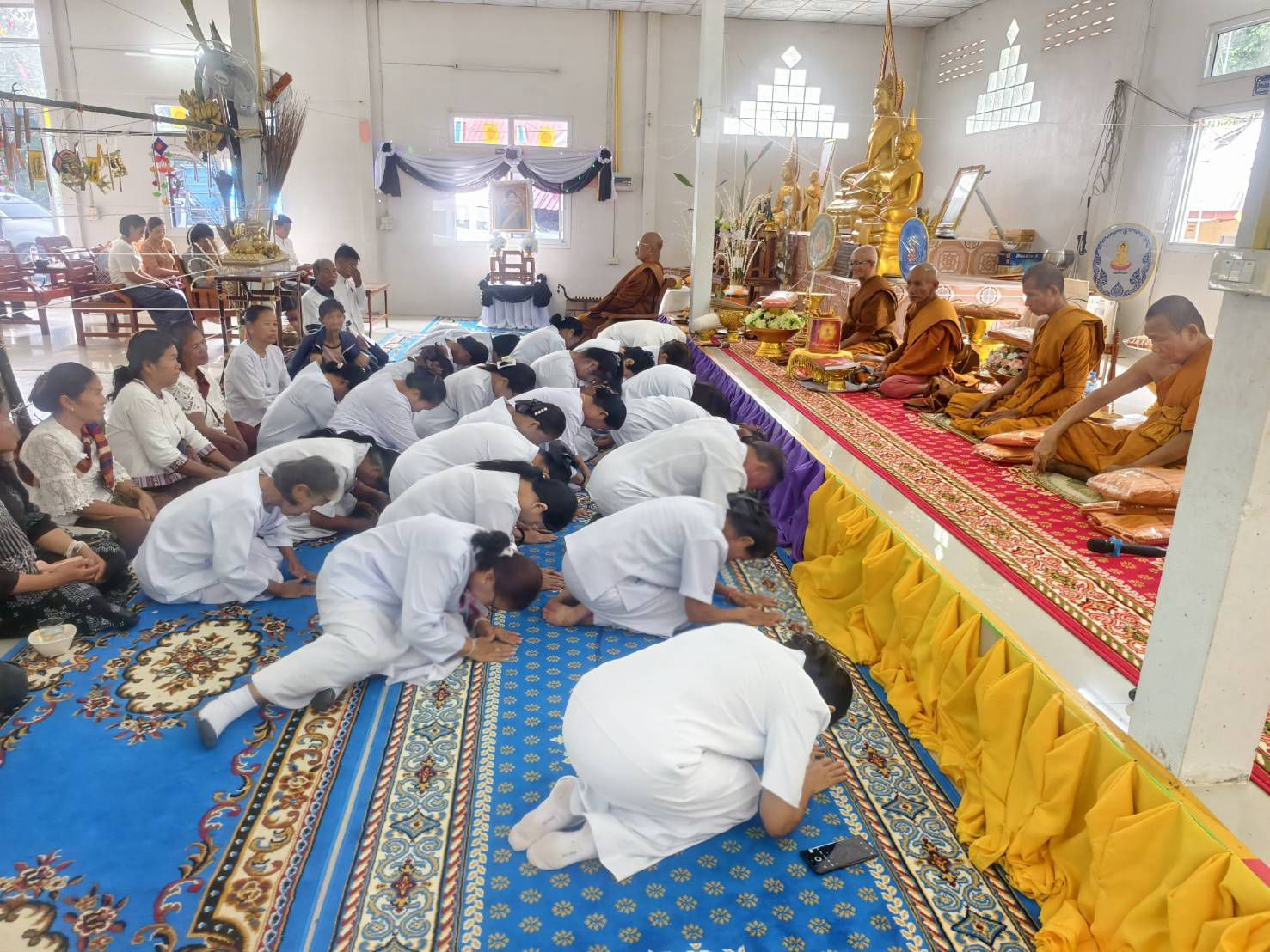 ภาพร่วมพิธีกรรมวัดขามหนองครอง