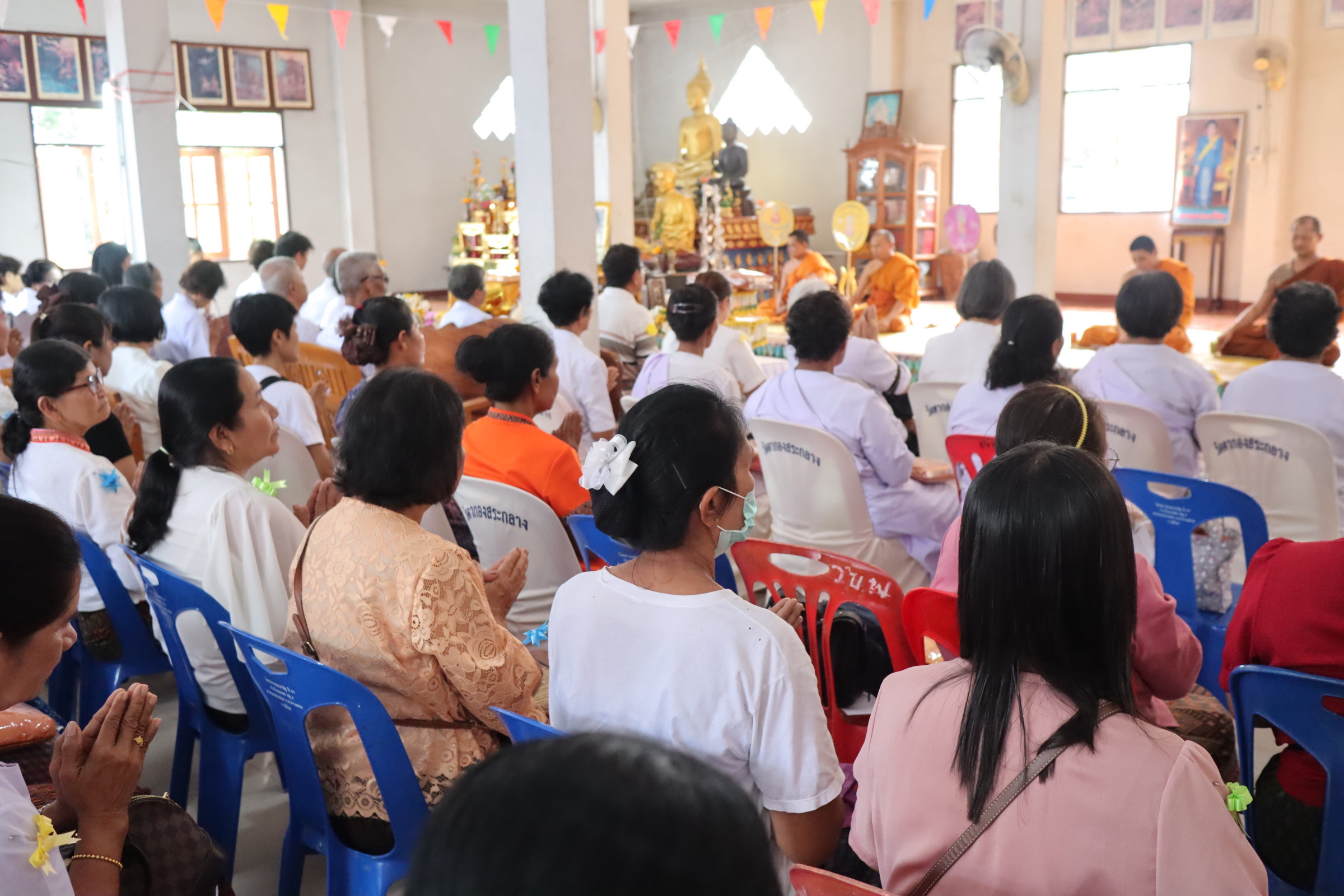 ภาพร่วมพิธีกรรมวัดโนนเพชร