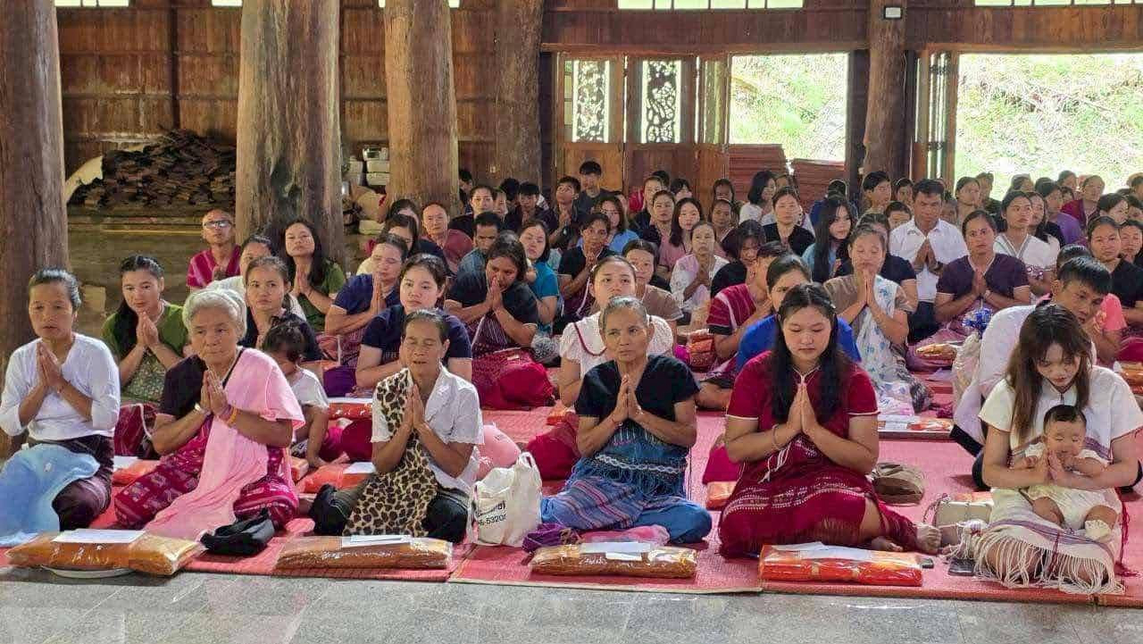 ภาพร่วมพิธีกรรมวัดถ้ำเสือ