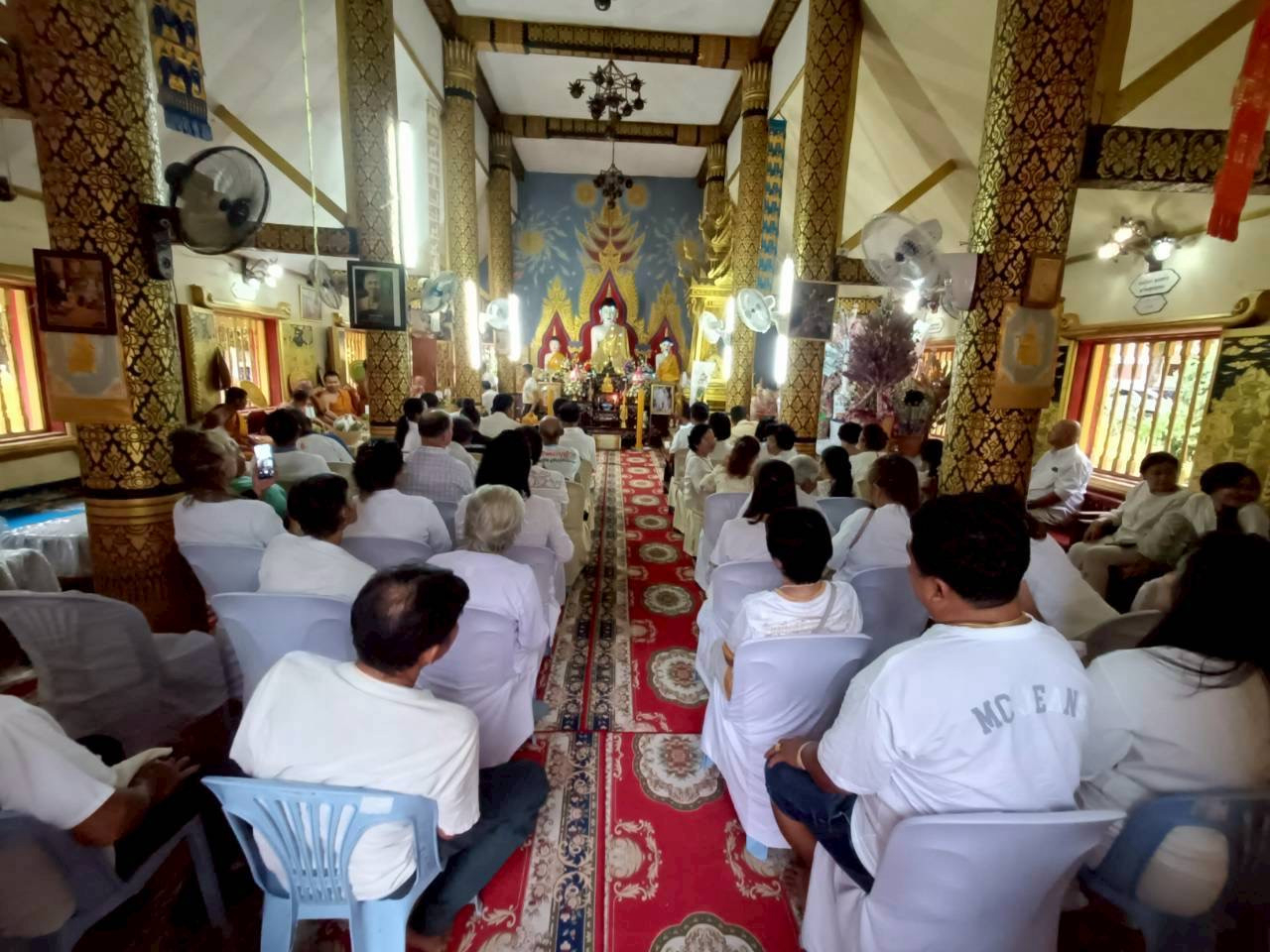 ภาพร่วมพิธีกรรมวัดต้นปี้