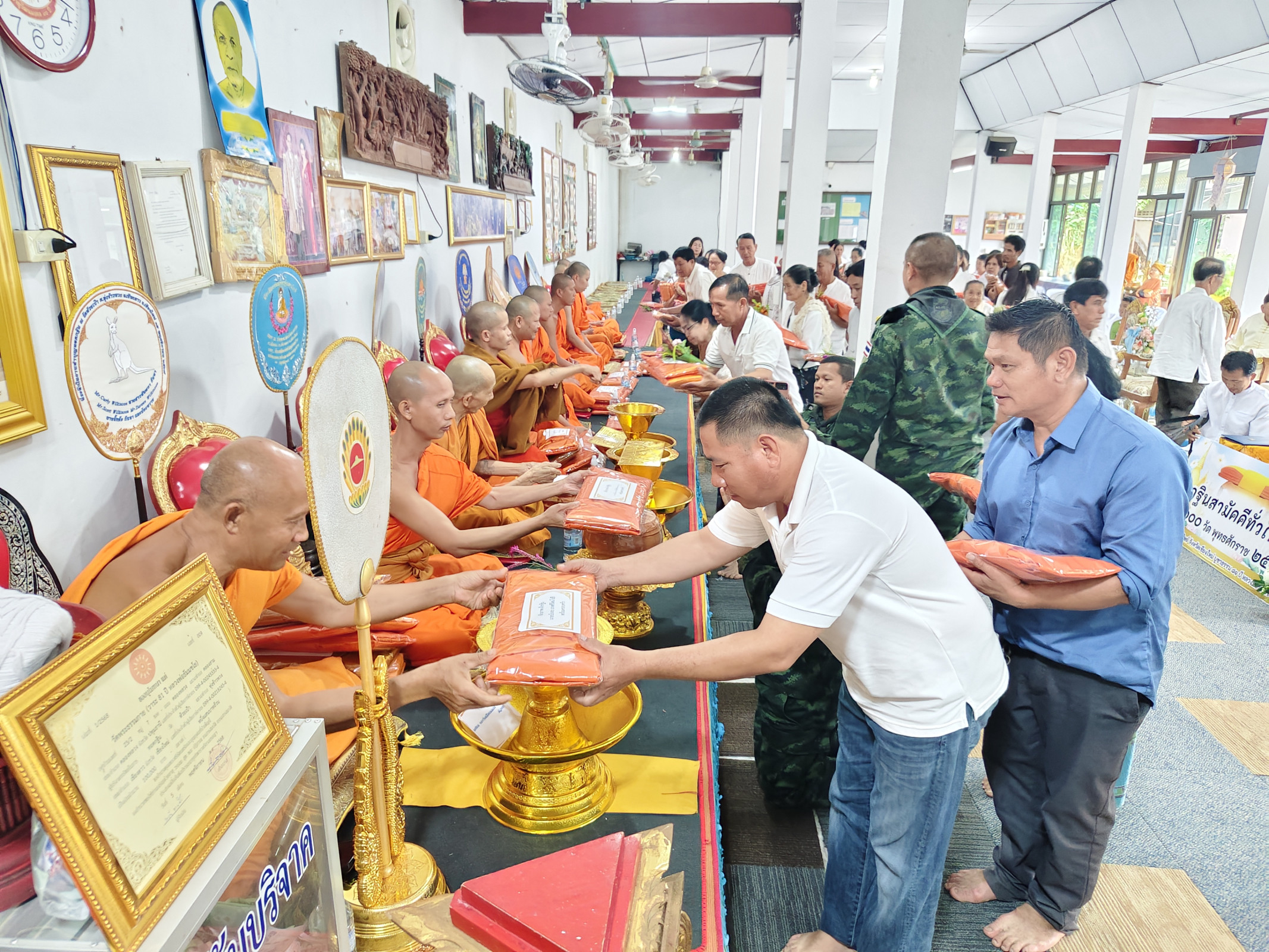 ภาพร่วมพิธีกรรมวัดห้วยเป้า
