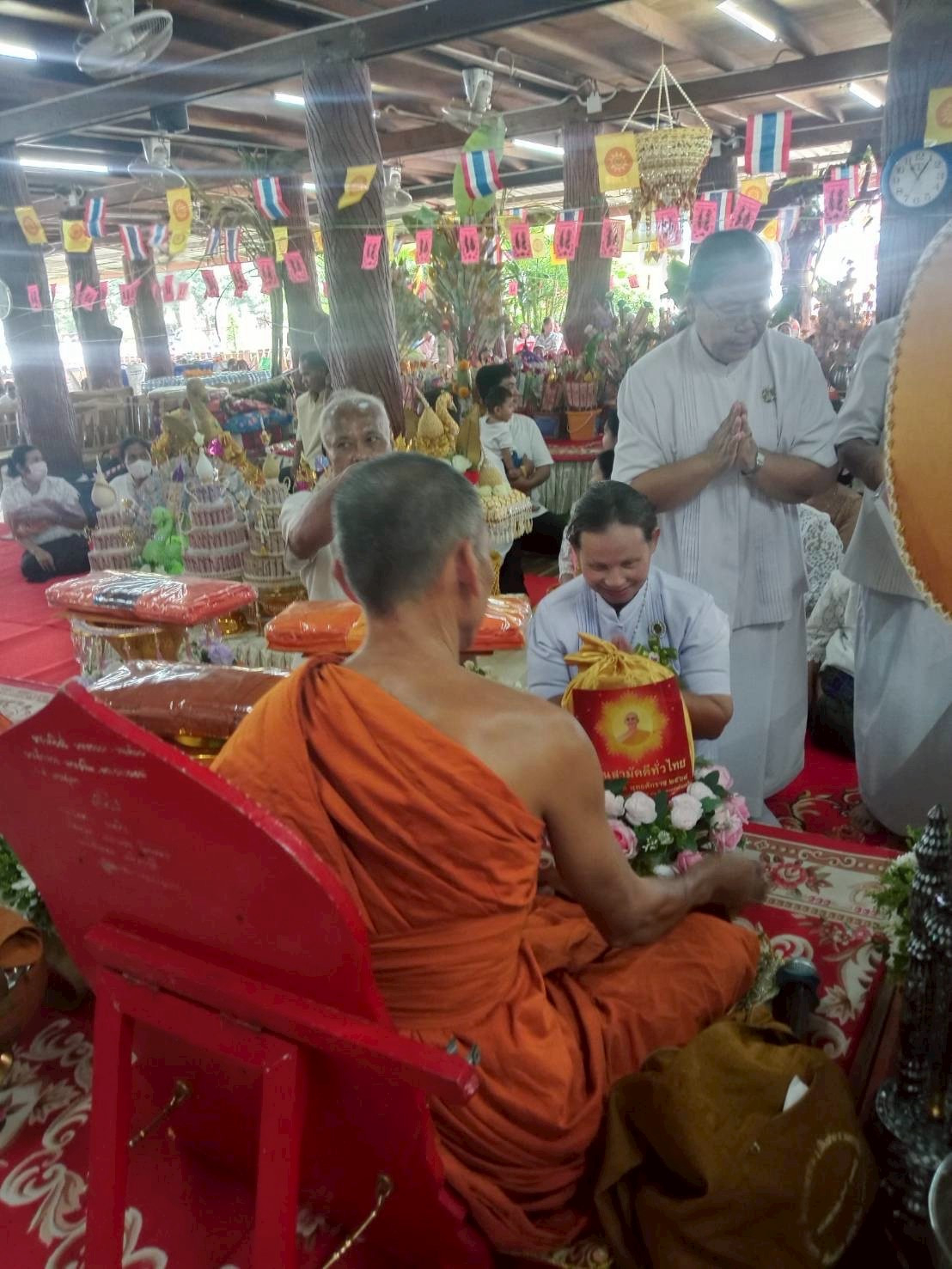 ภาพร่วมพิธีกรรมวัดโคกเตาเหล็ก หนองลุมปุ๊ก