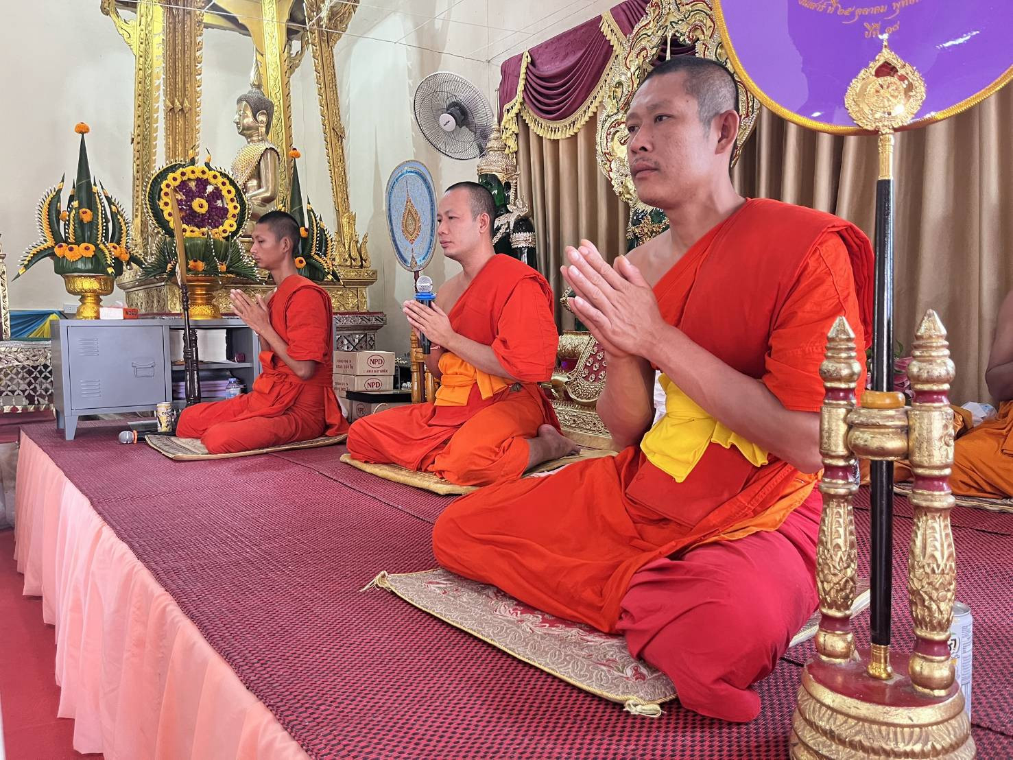 ภาพร่วมพิธีกรรมวัดสว่างสระทอง