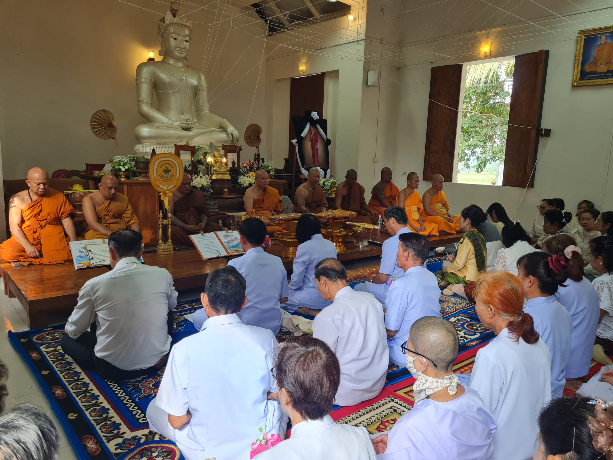 ภาพร่วมพิธีกรรมวัดหนองกล้วย