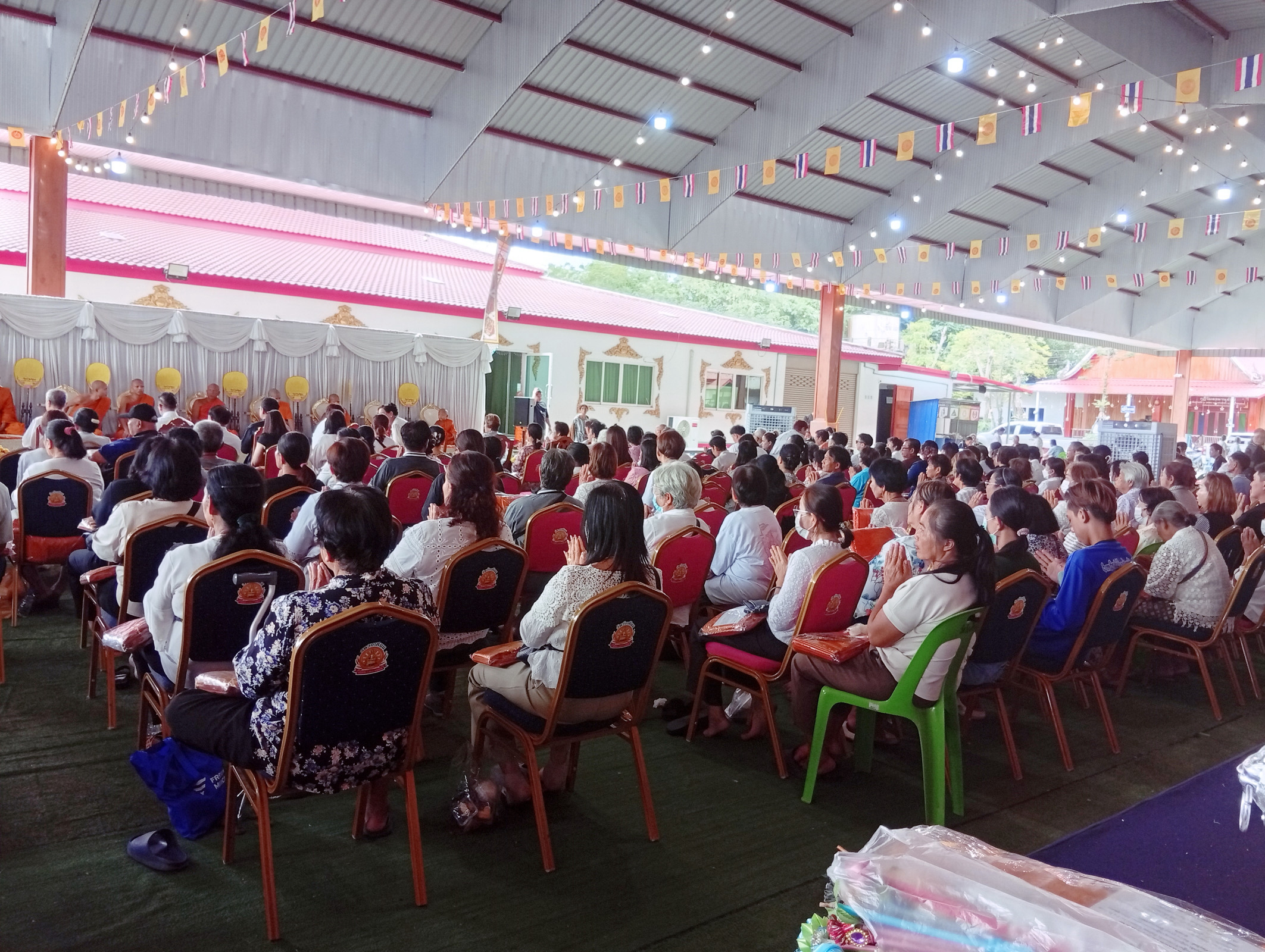 ภาพร่วมพิธีกรรมวัดวังเคียน