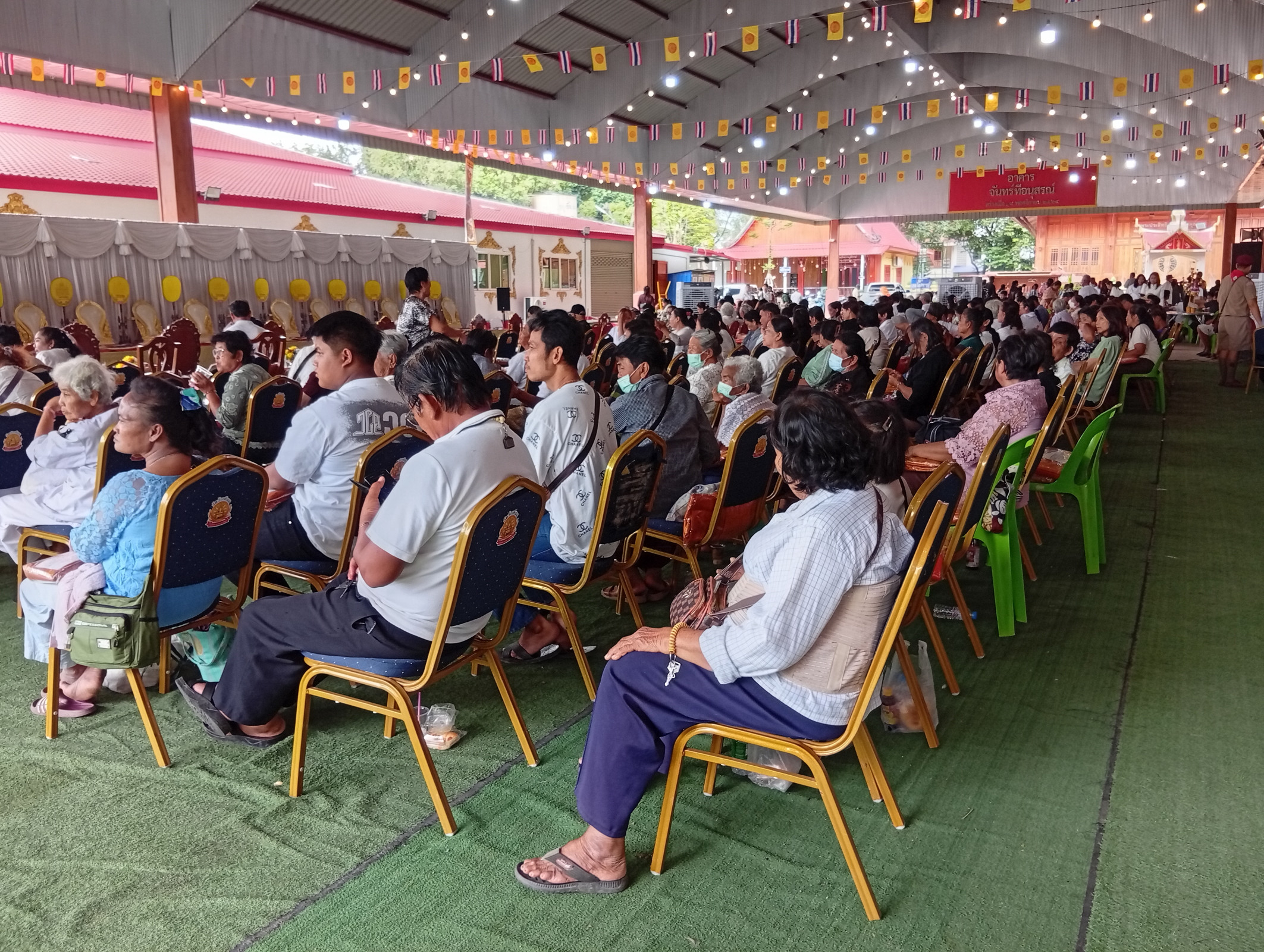 ภาพร่วมพิธีกรรมวัดวังเคียน