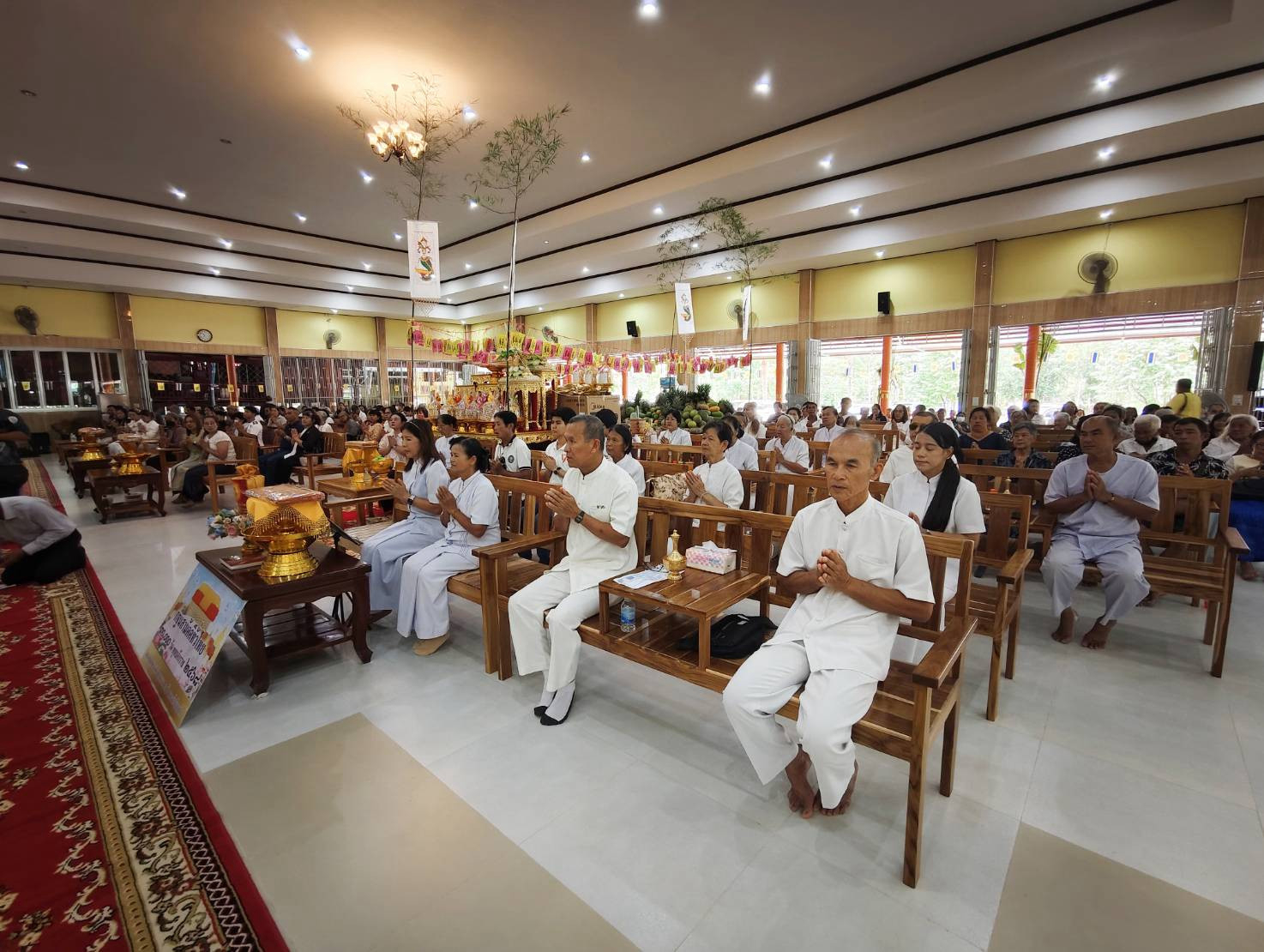 ภาพร่วมพิธีกรรมวัดเขาลูกช้าง