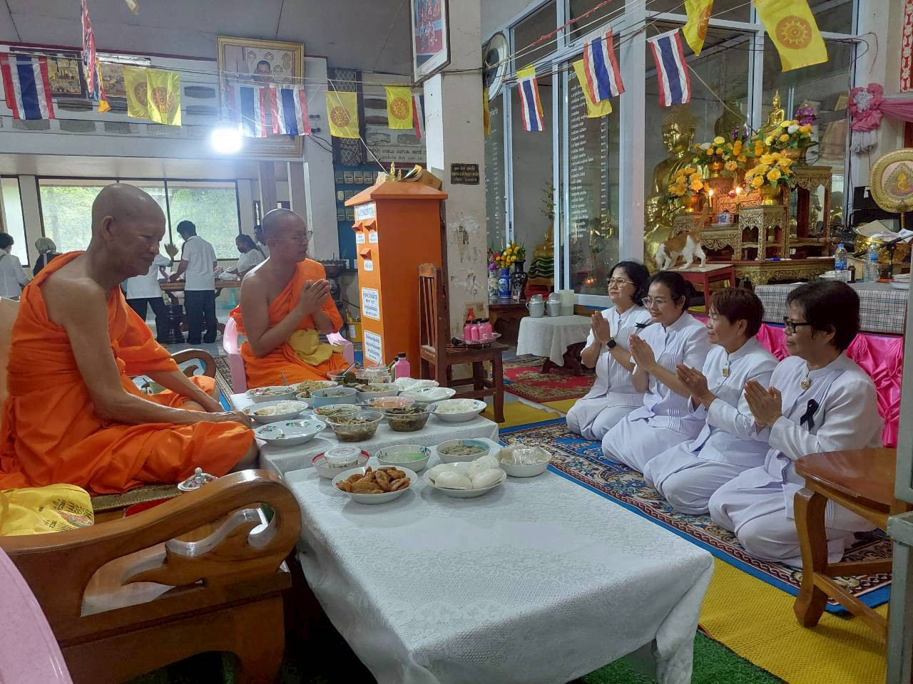 ภาพร่วมพิธีกรรมวัดสังขวิจิตร