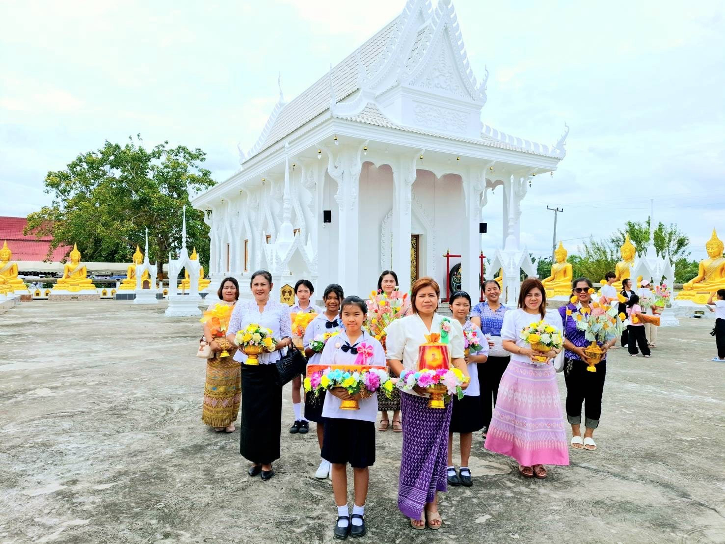 ภาพร่วมพิธีกรรมวัดหนองพังพวย