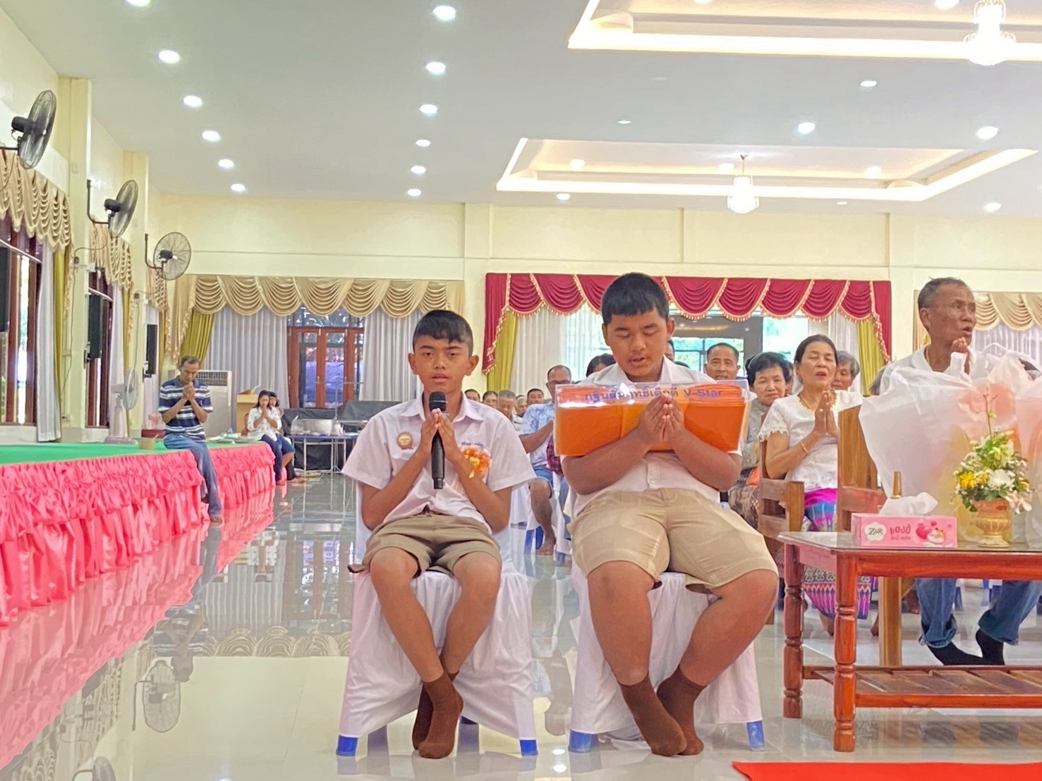 ภาพกล่าวคำถวายกฐินวัดดงไม้งาม