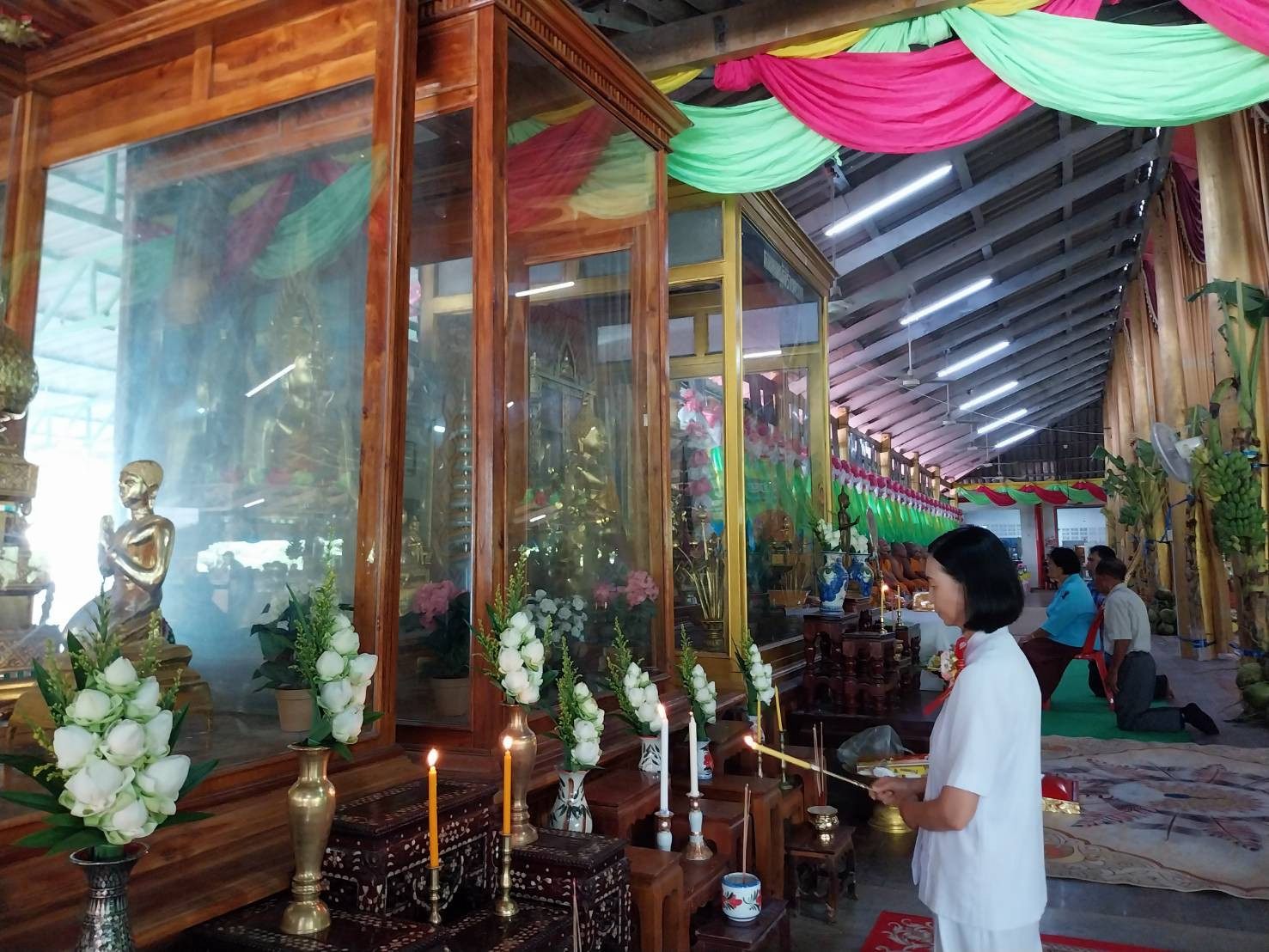 ภาพร่วมพิธีกรรมวัดสระด่าน