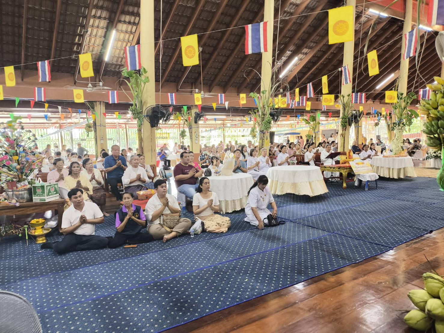 ภาพร่วมพิธีกรรมวัดสารภี