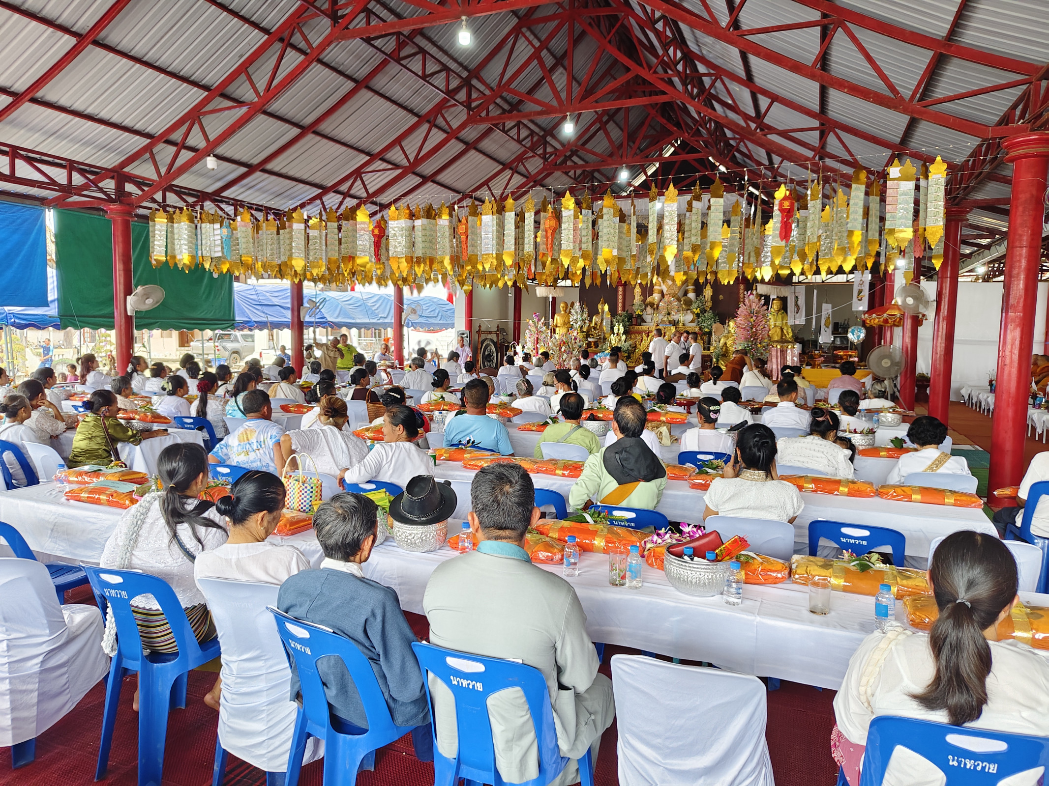 ภาพร่วมพิธีกรรมวัดนาหวาย