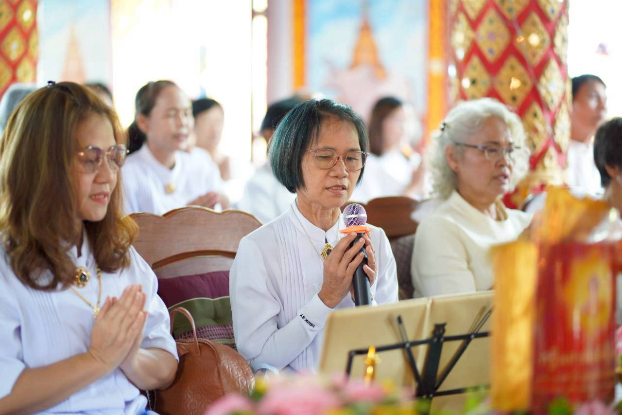 ภาพร่วมพิธีกรรมวัดหนองมะจับ