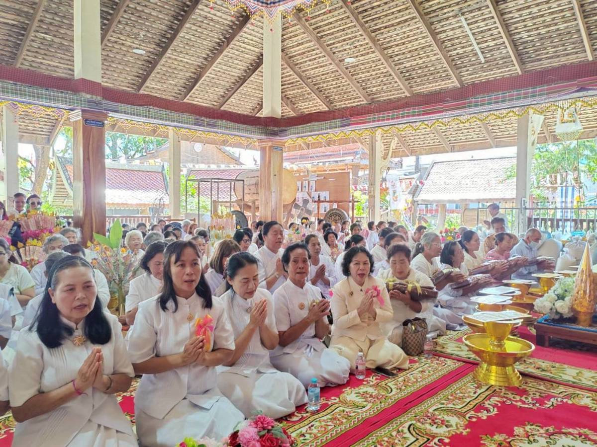 ภาพร่วมพิธีกรรมวัดเฉลิมชัย