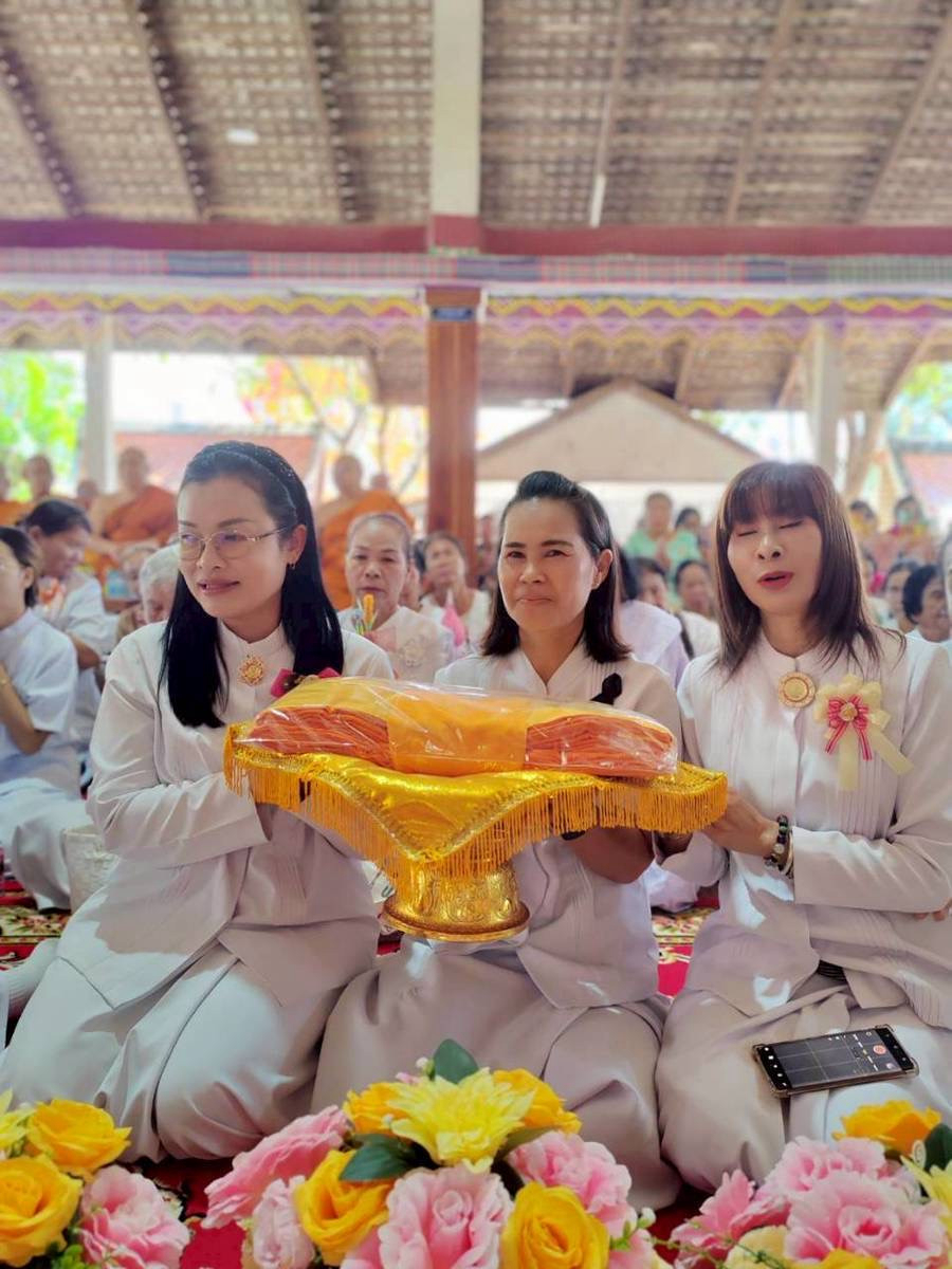 ภาพร่วมพิธีกรรมวัดเฉลิมชัย