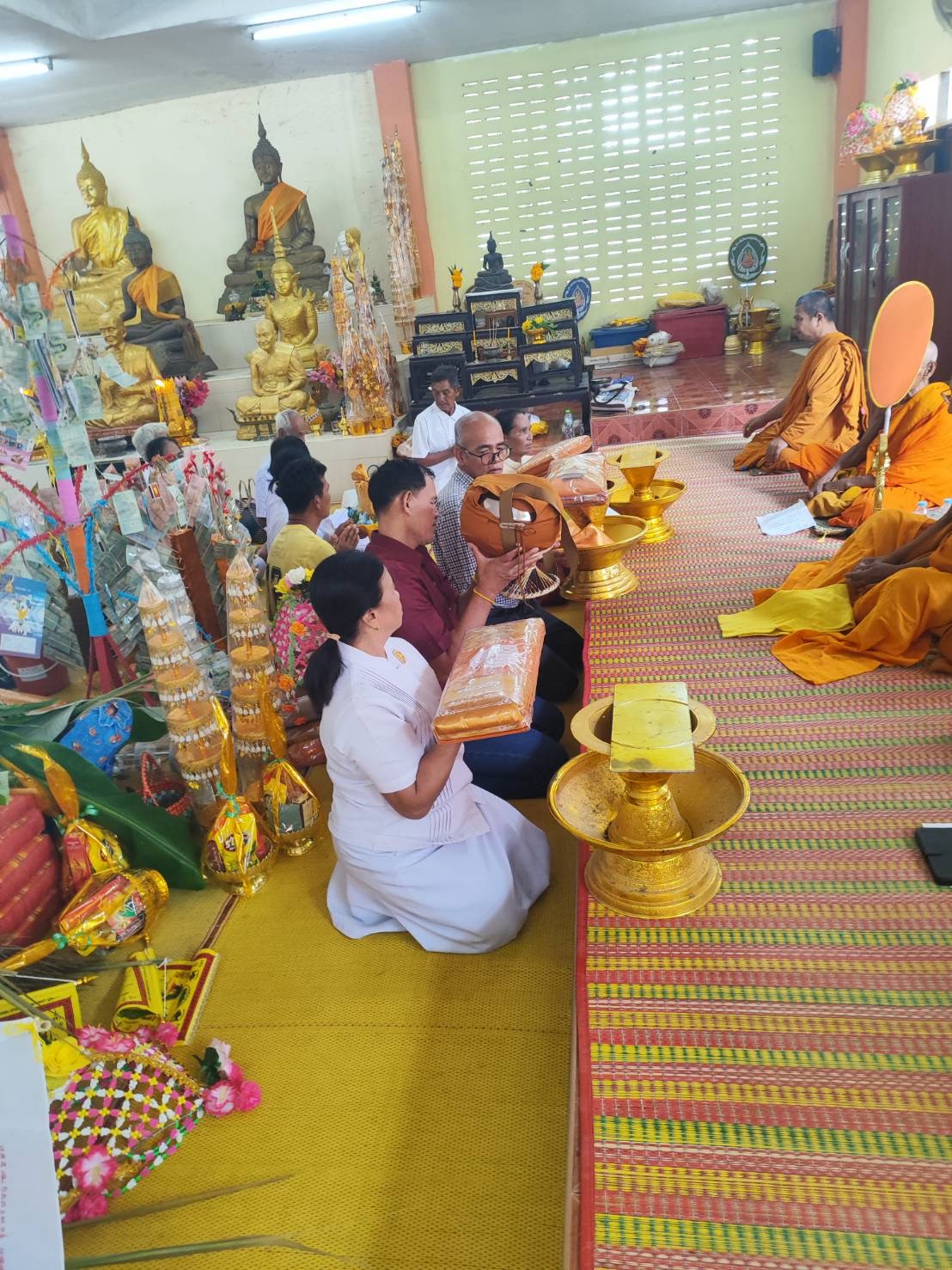 ภาพร่วมพิธีกรรมที่พักสงฆ์หมื่นศรีกลาง