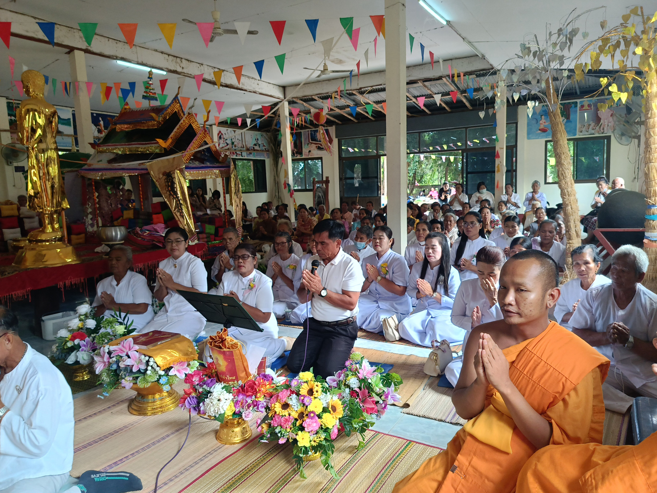 ภาพร่วมพิธีกรรมวัดป่าบ้านโบก