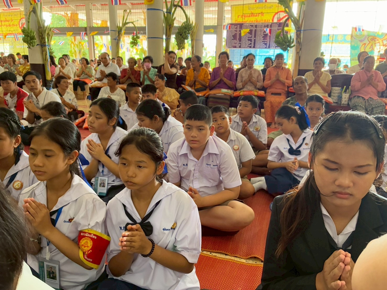 ภาพกล่าวคำถวายกฐินวัดโพธิ์เอน