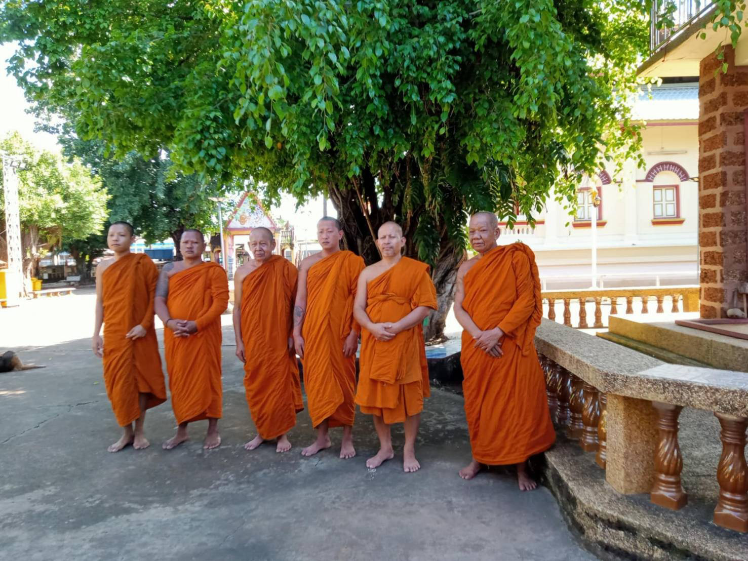 วัดยอดลำธาร