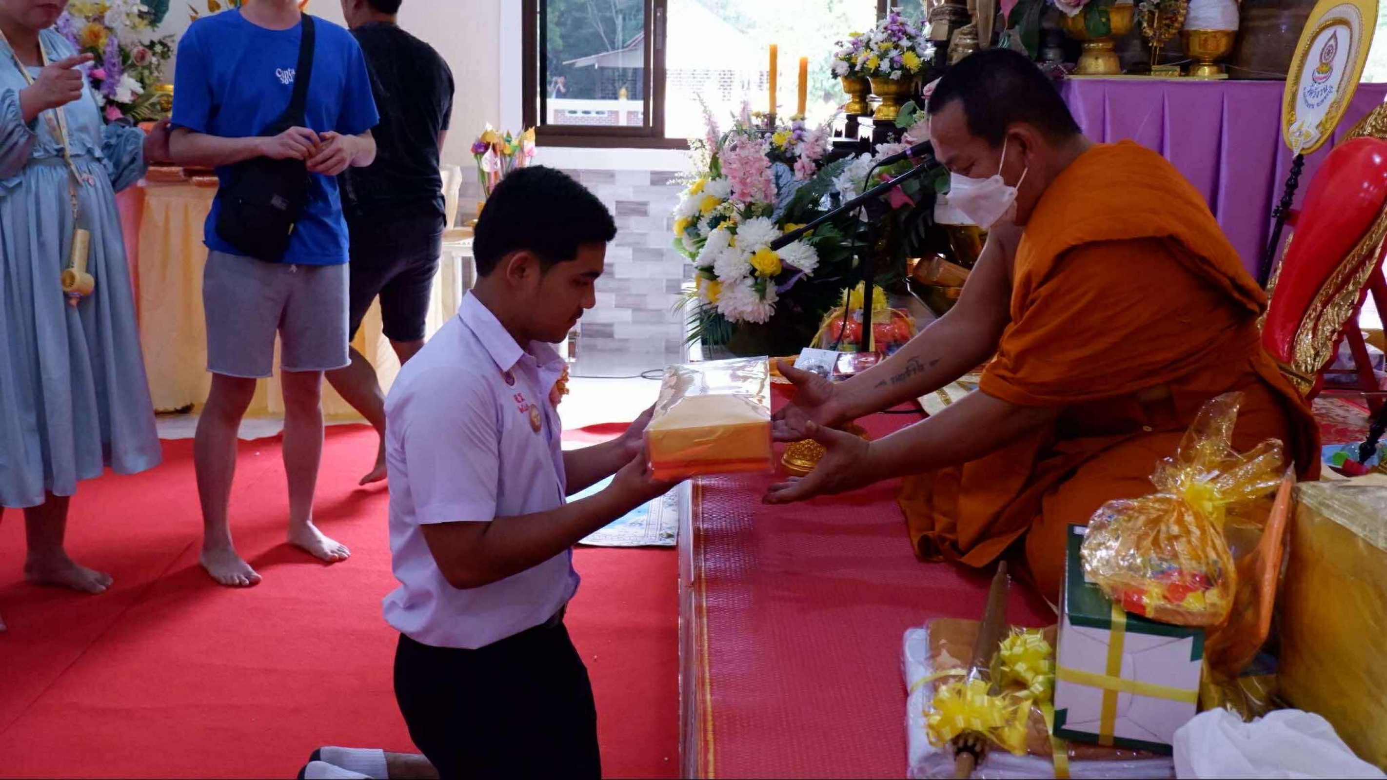 ภาพร่วมพิธีกรรมวัดวังวน