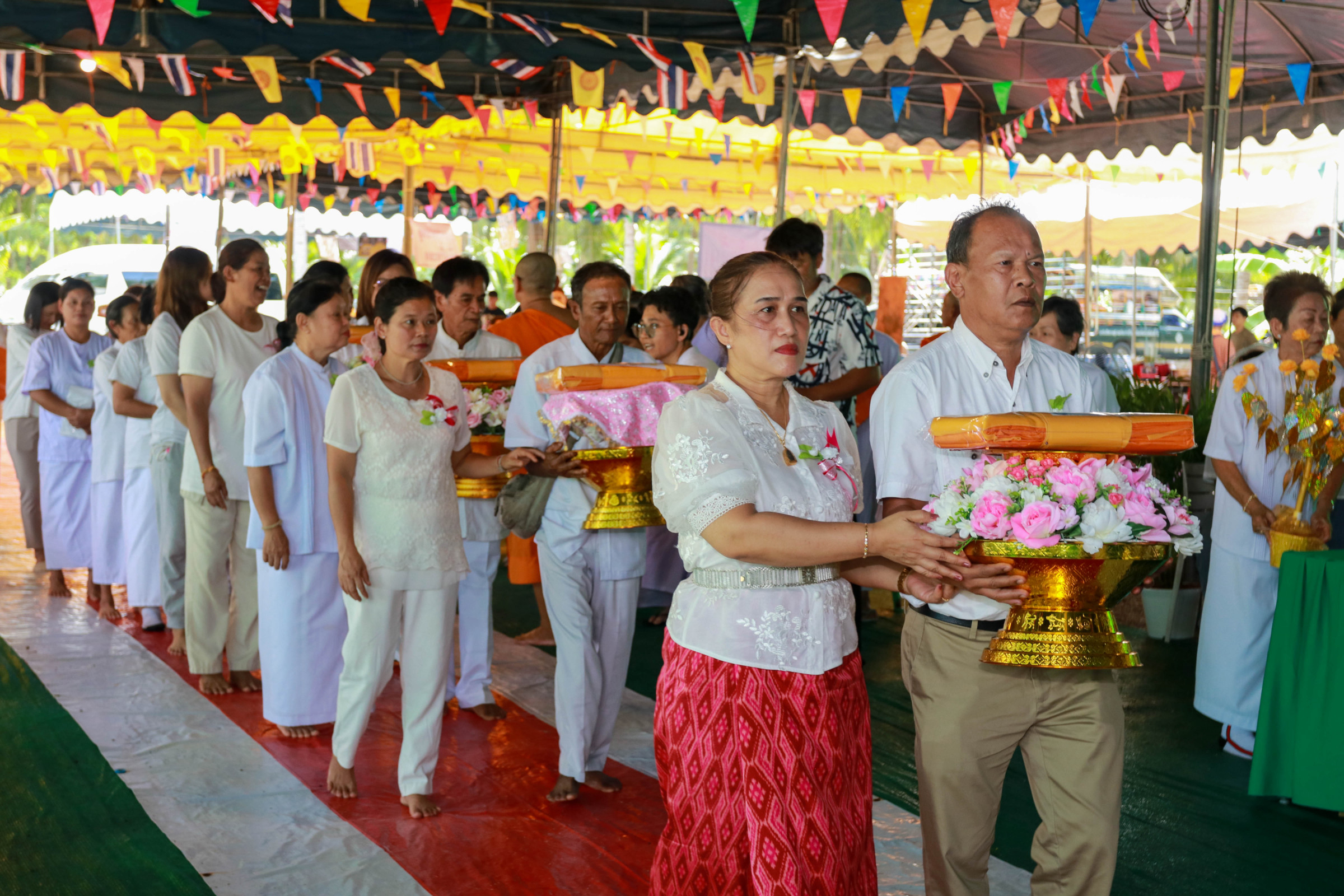 ภาพร่วมพิธีกรรมธุดงคสถานราชบุรี