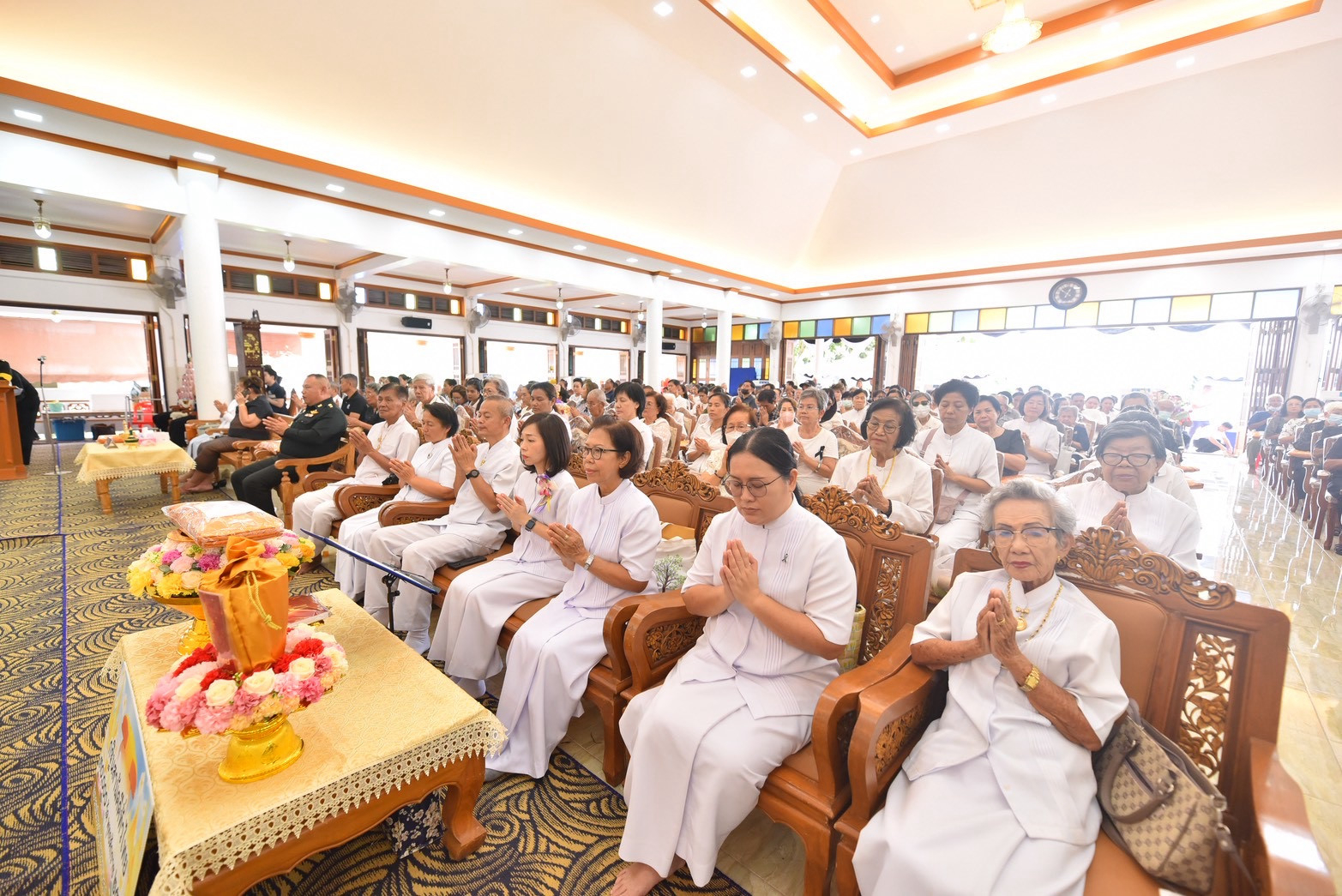 ภาพร่วมพิธีกรรมวัดท้ายเมือง