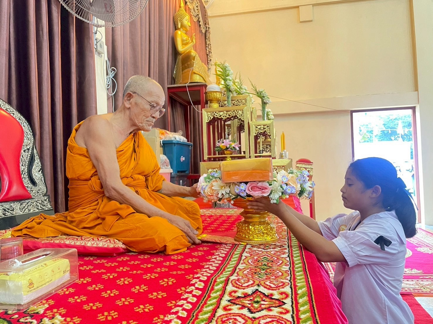 ภาพร่วมพิธีกรรมวัดบ้านทึง