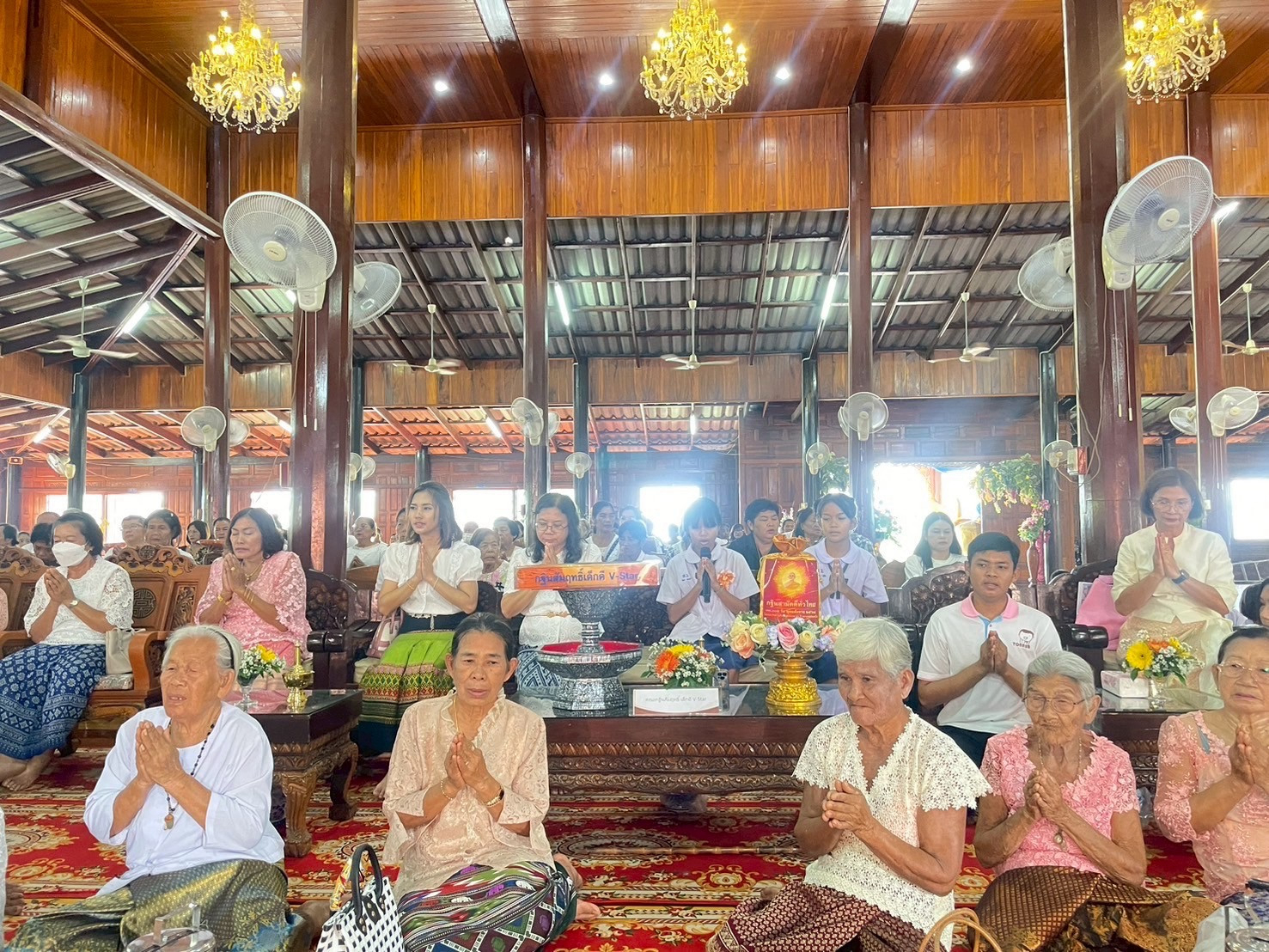 ภาพร่วมพิธีกรรมวัดใหม่สิทธาวาส