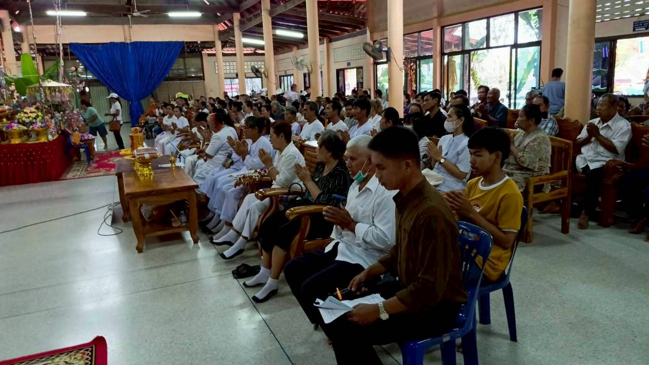 ภาพร่วมพิธีกรรมวัดบ่อมะเดื่อ
