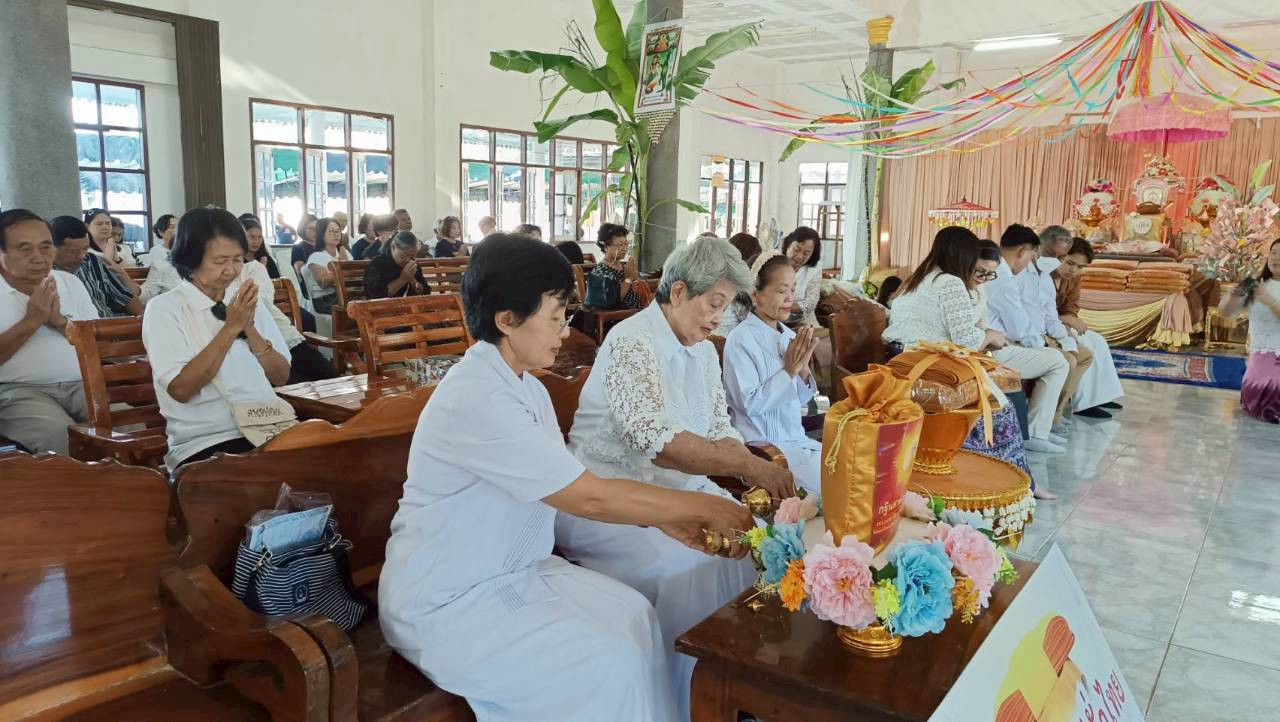 ภาพร่วมพิธีกรรมวัดใหม่ท่าแฉลบ