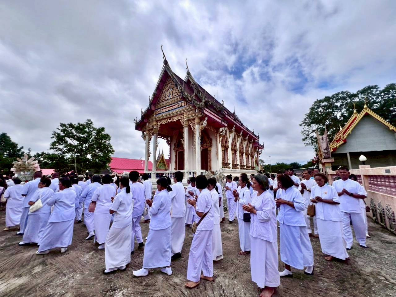 ภาพร่วมพิธีกรรมวัดคลองตาคง