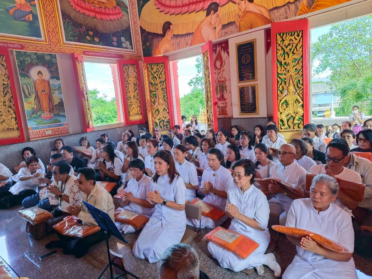 ภาพร่วมพิธีกรรมวัดตะบกเตี้ย