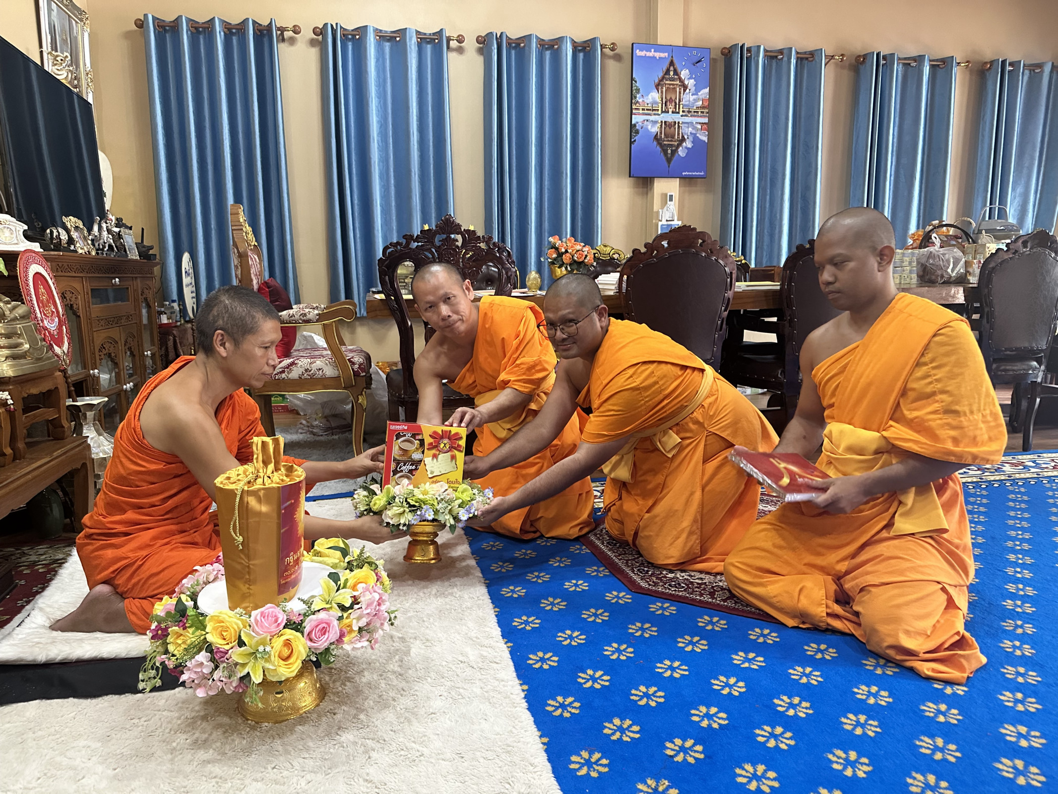 ภาพกล่าวคำถวายกฐินวัดปากน้ำชุมพร