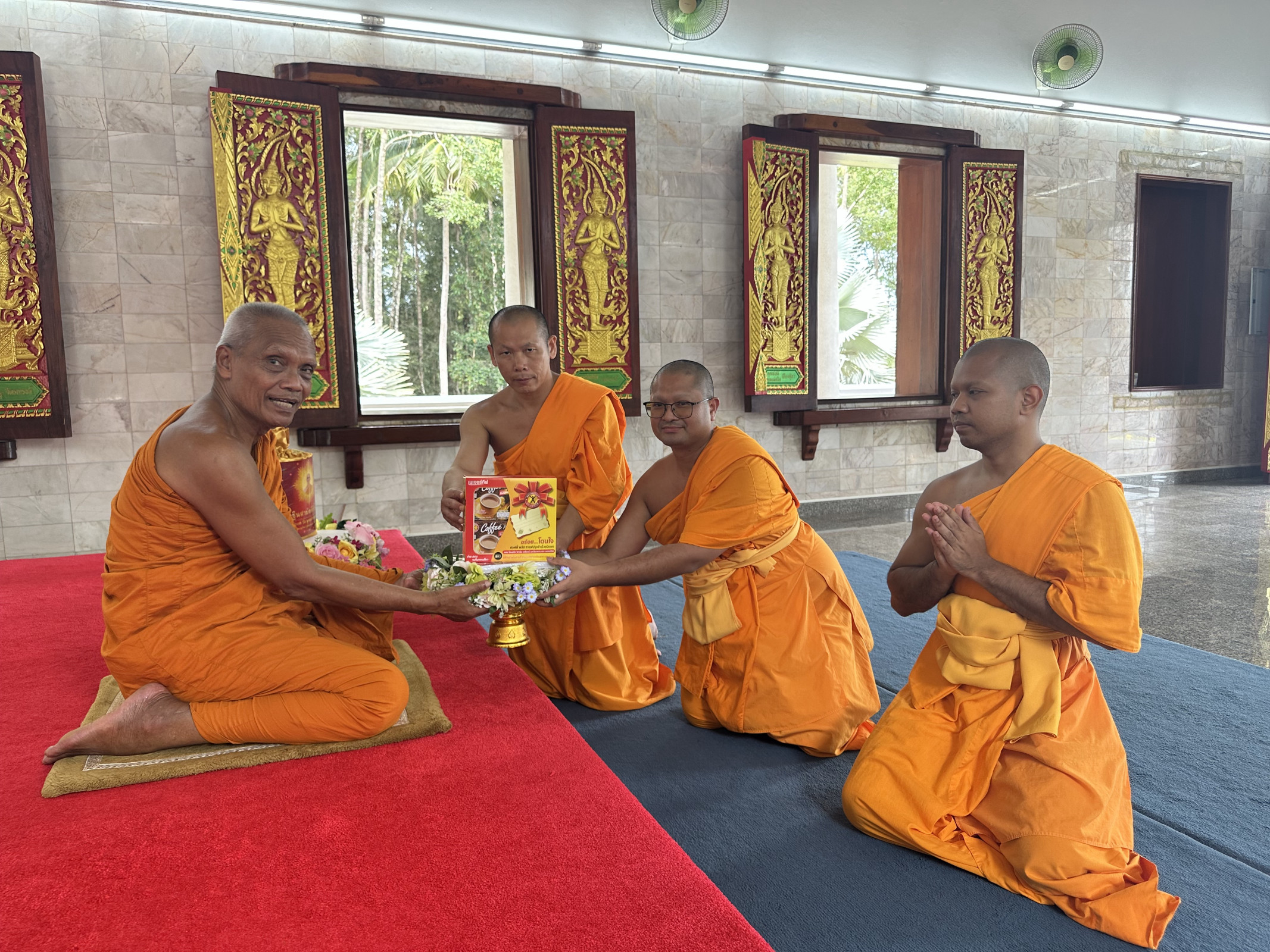 ภาพกล่าวคำถวายกฐินวัดเขาดิน