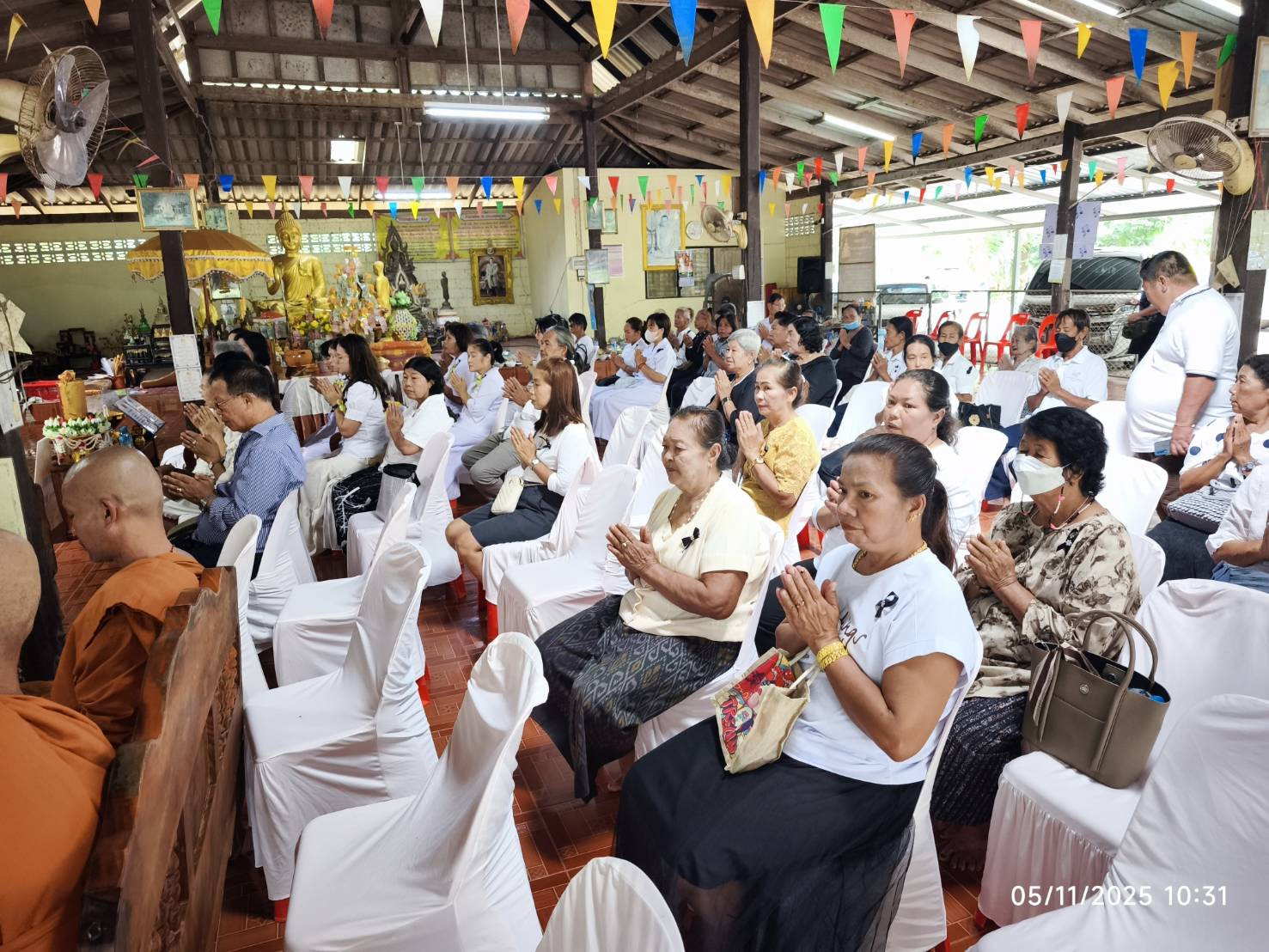 ภาพร่วมพิธีกรรมวัดทุ่งโพธิ์ทอง