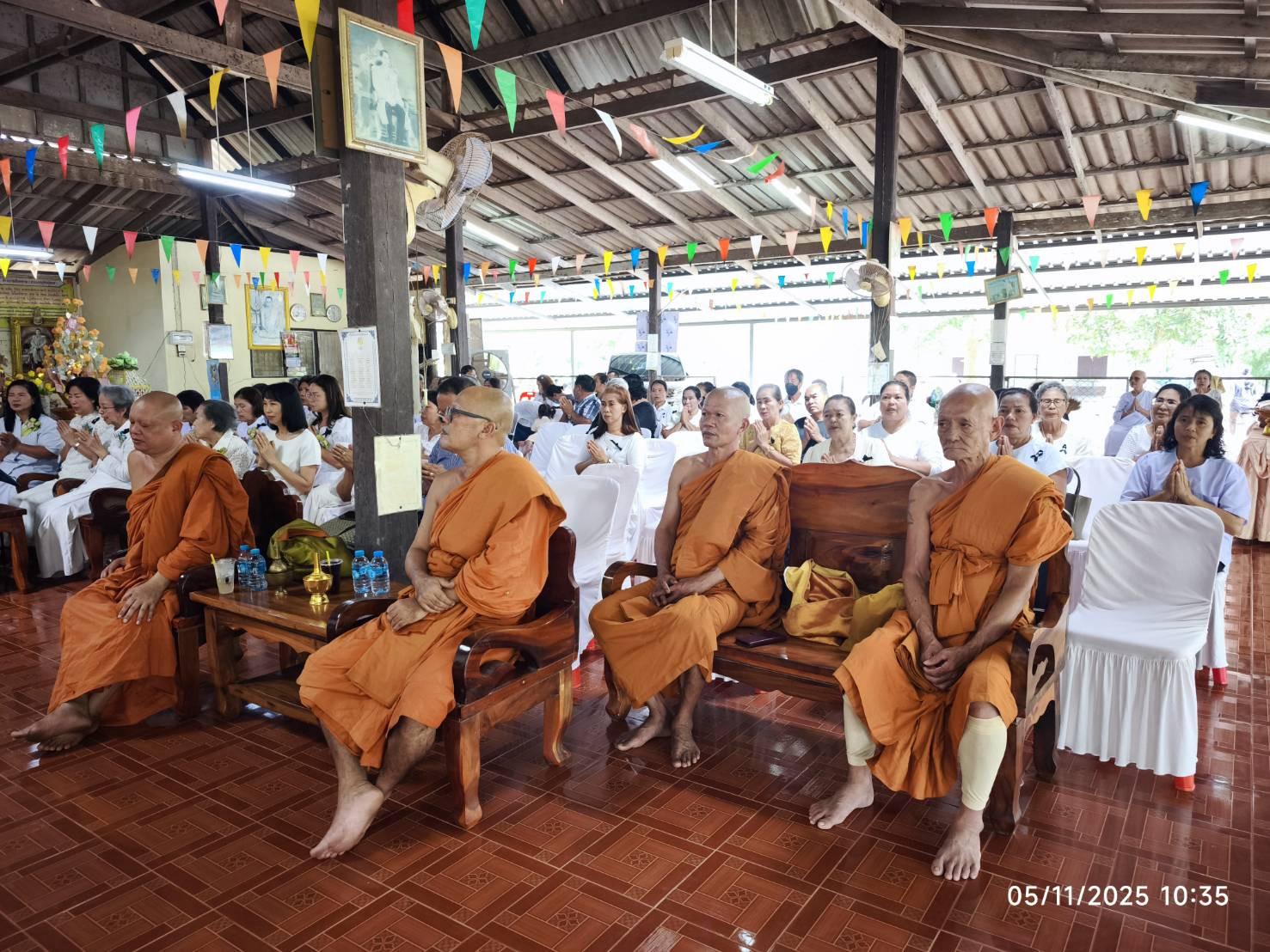 ภาพร่วมพิธีกรรมวัดทุ่งโพธิ์ทอง
