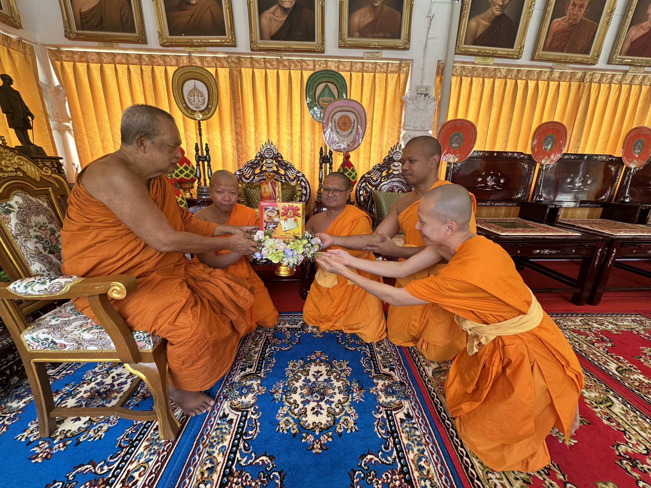 ภาพกล่าวคำถวายกฐินวัดพรหมโลก