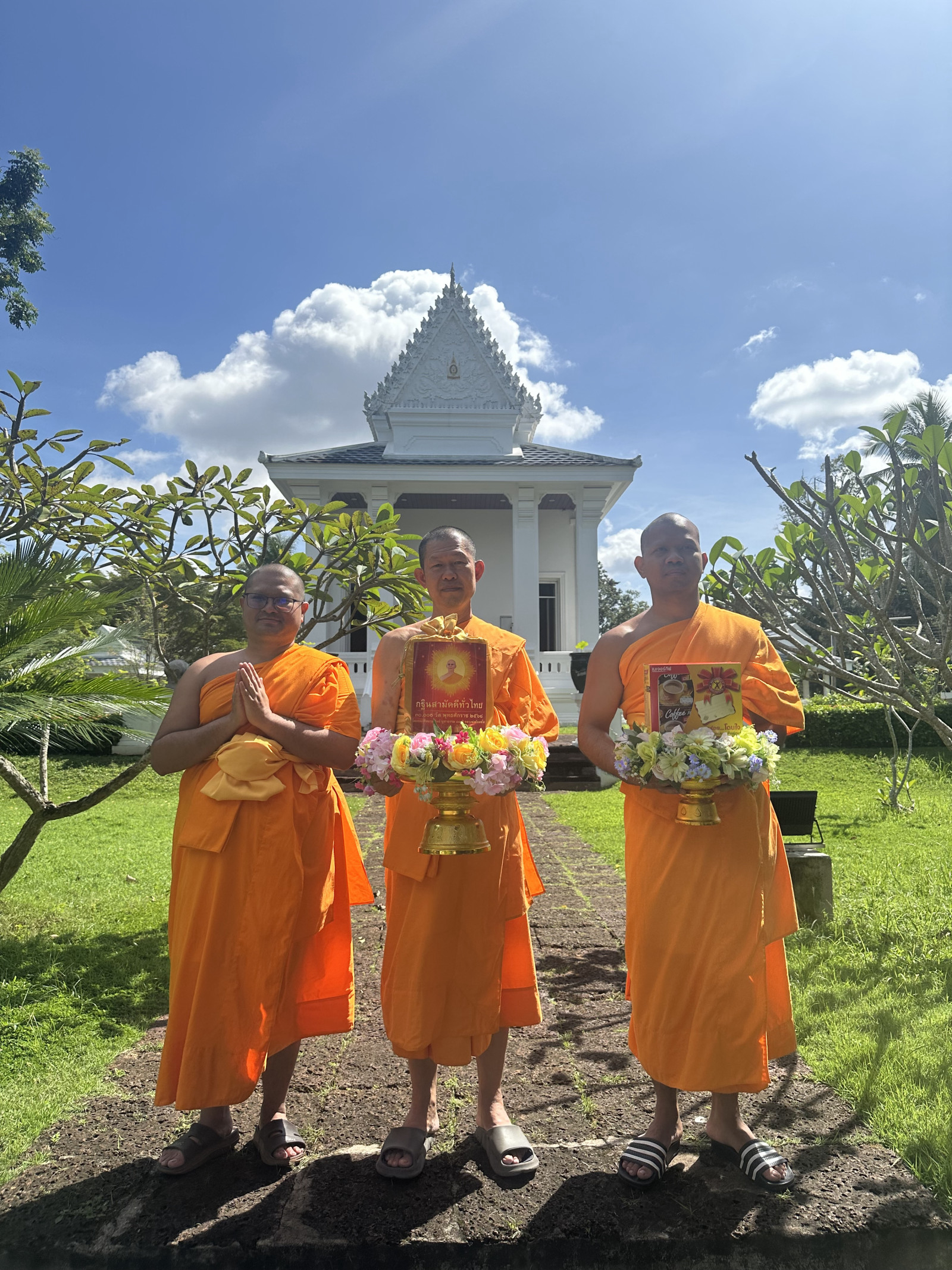 ภาพกล่าวคำถวายกฐินวัดกลางใหม่