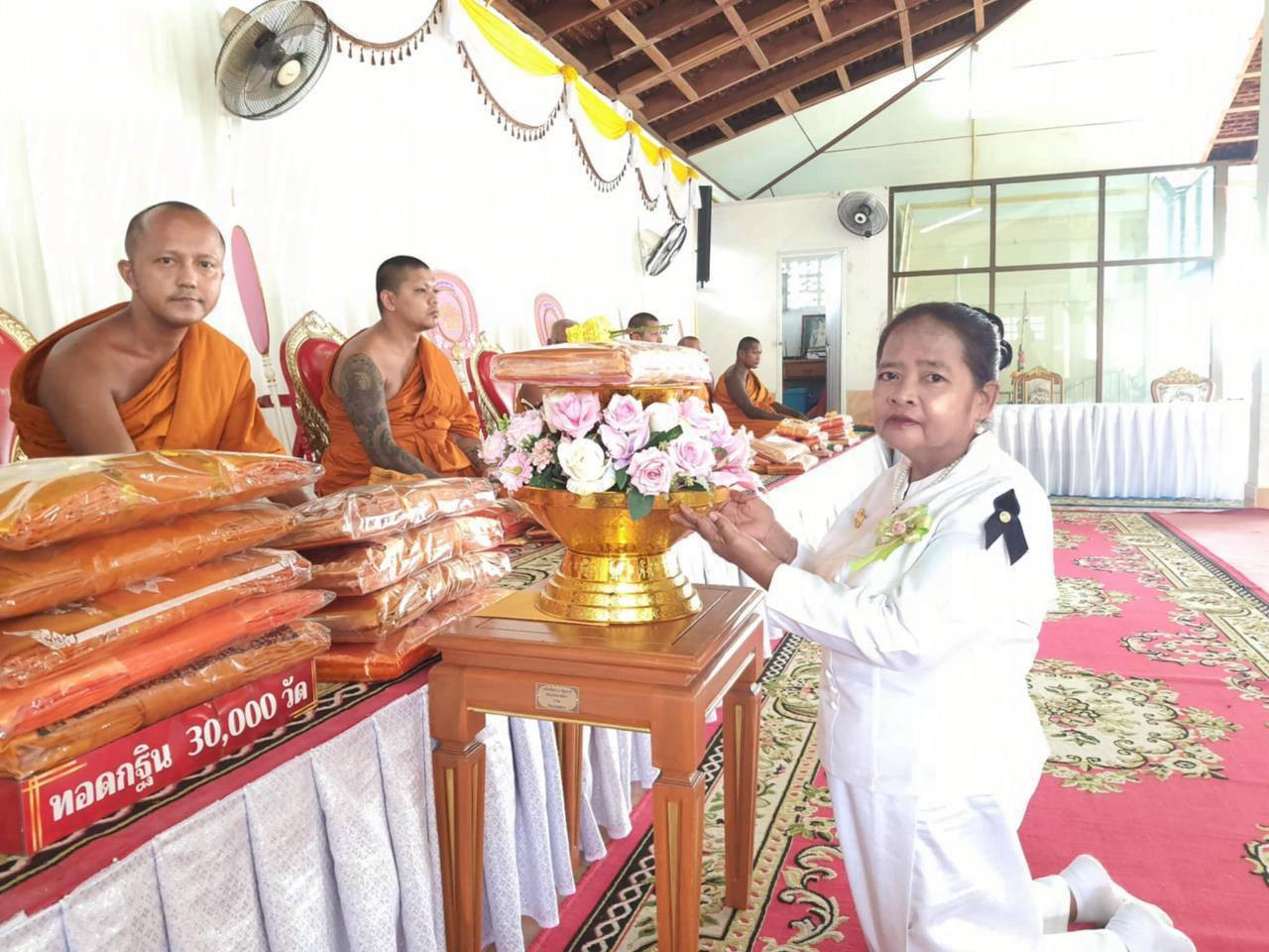 ภาพร่วมพิธีกรรมวัดมงคลสถาน