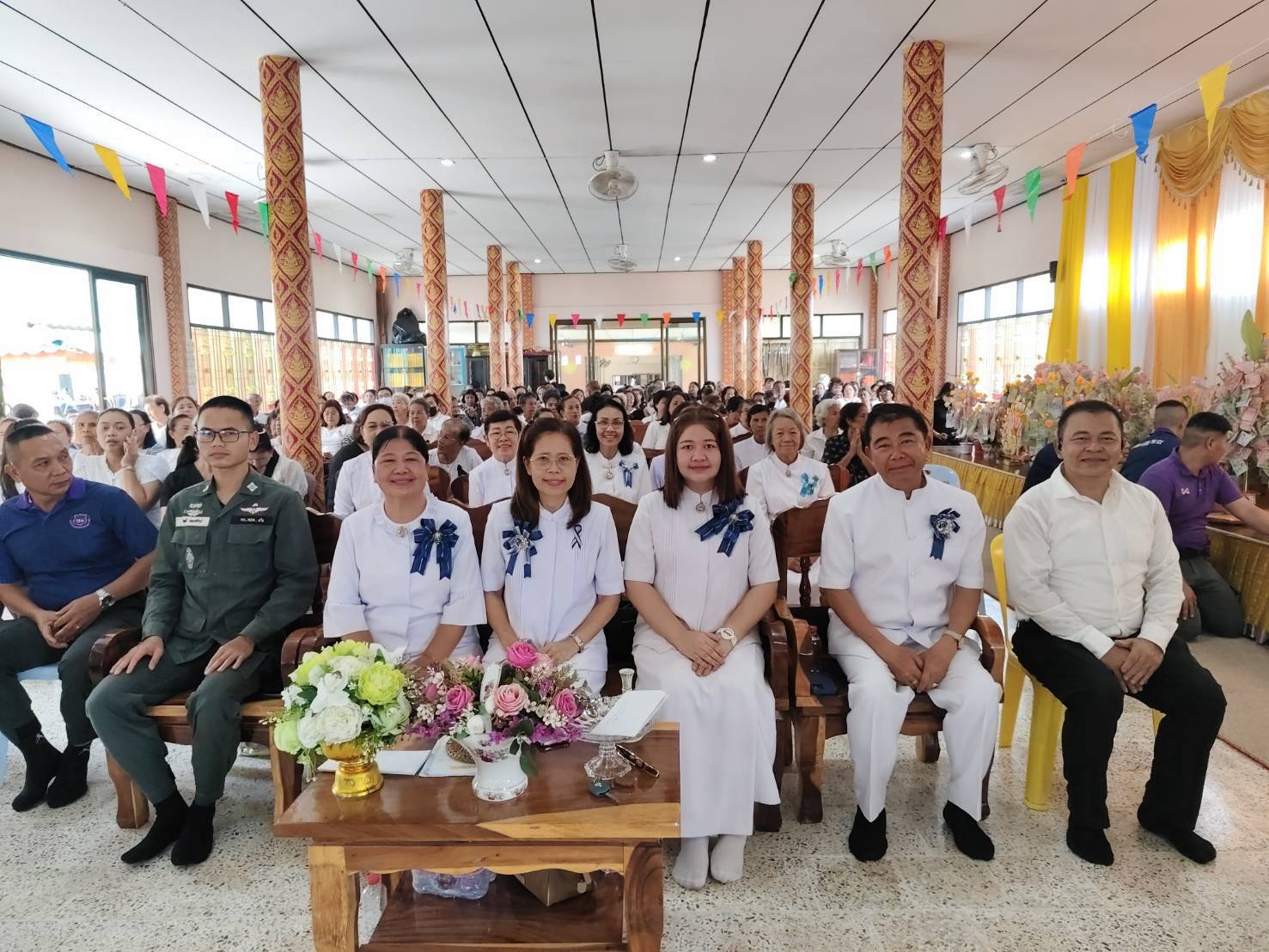 ภาพร่วมพิธีกรรมวัดเฉลิมนิคม