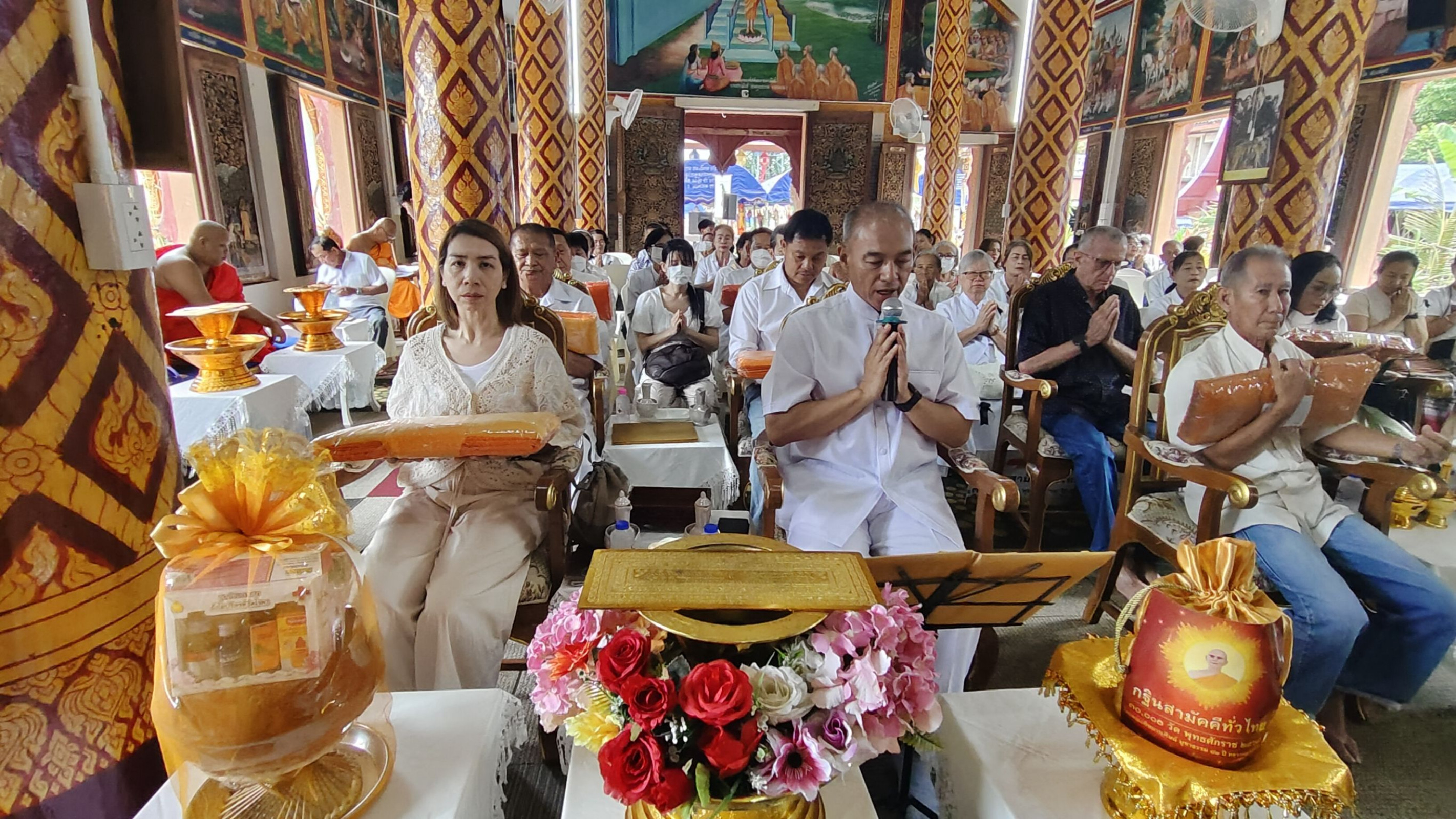 ภาพกล่าวคำถวายกฐินวัดช่อแลพระงาม