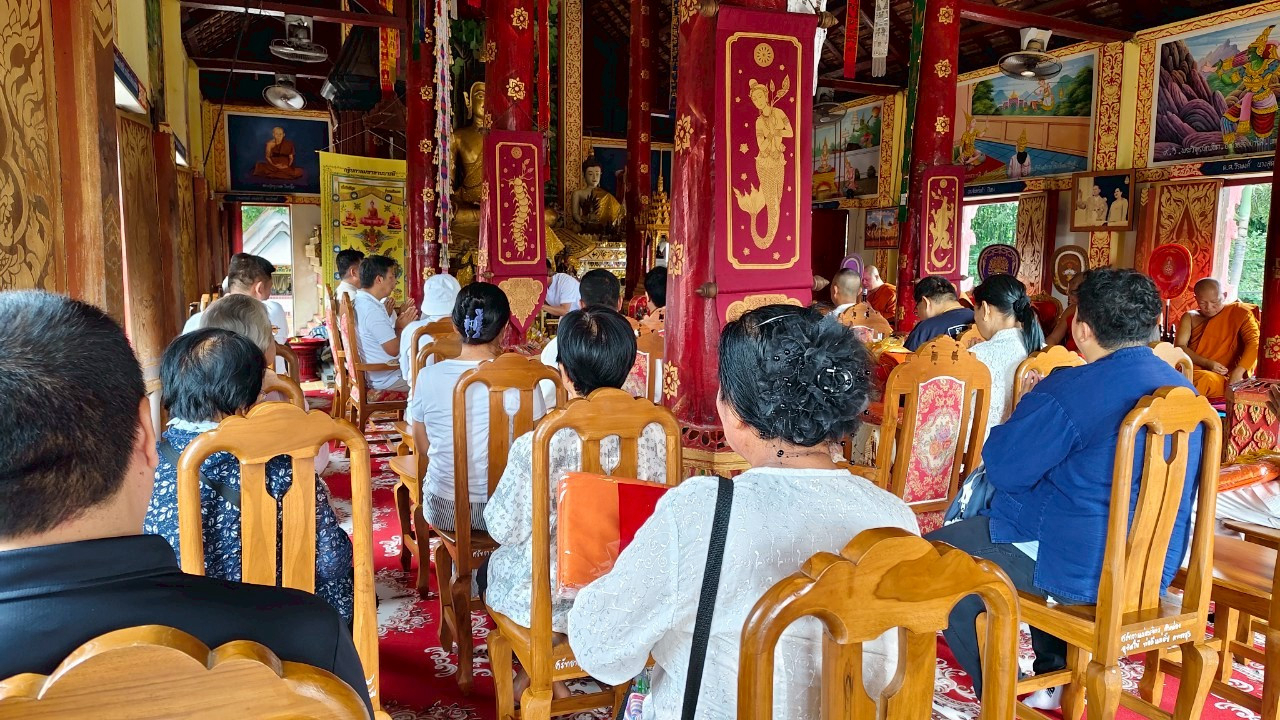 ภาพร่วมพิธีกรรมวัดอัมพวัน