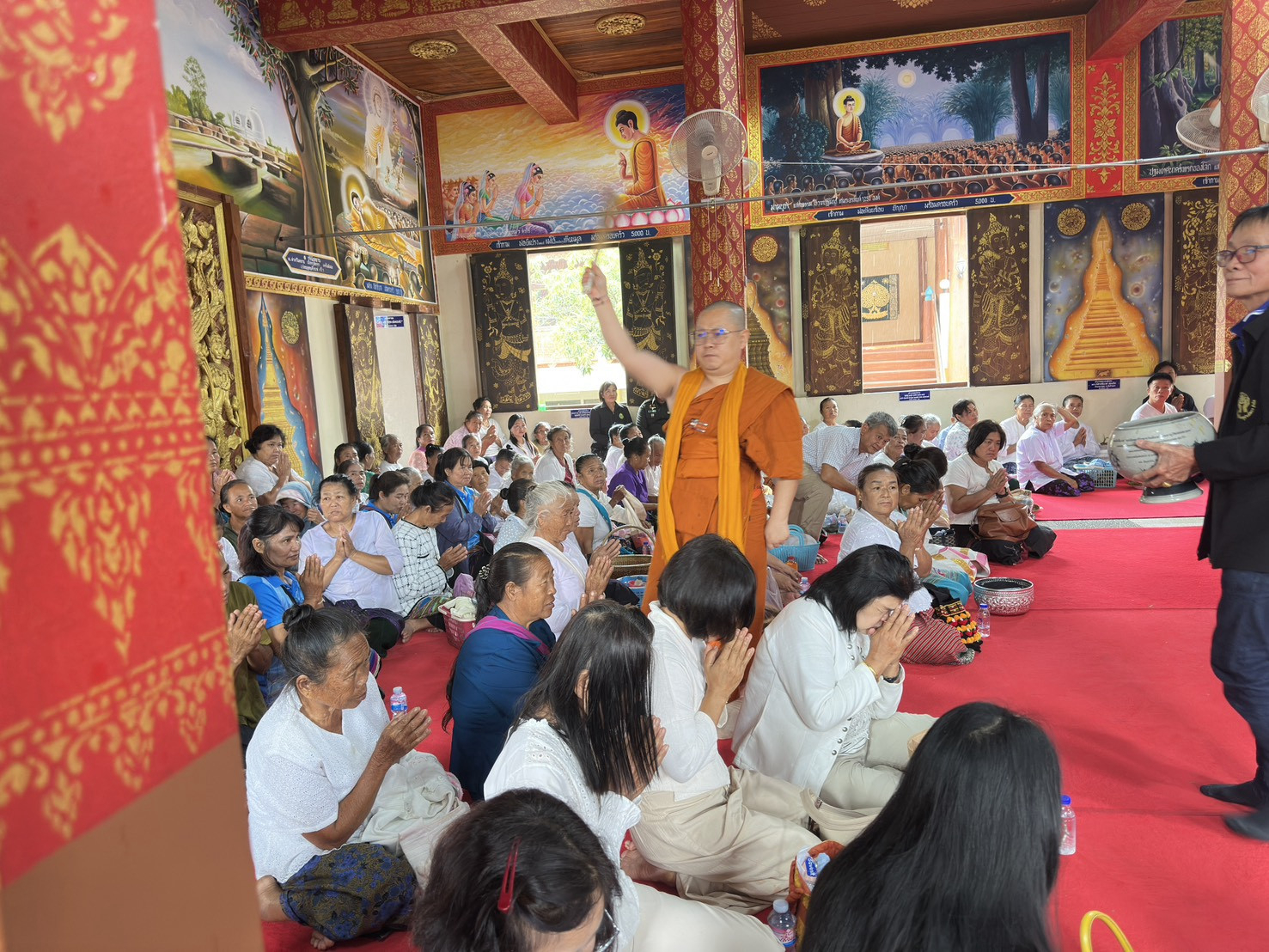 ภาพร่วมพิธีกรรมวัดปางปอย