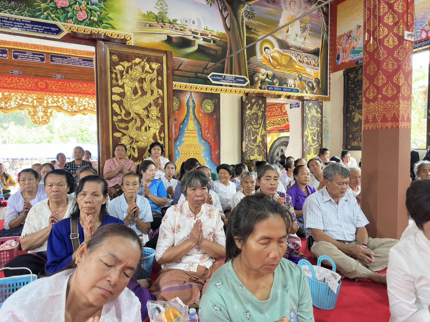 ภาพร่วมพิธีกรรมวัดปางปอย