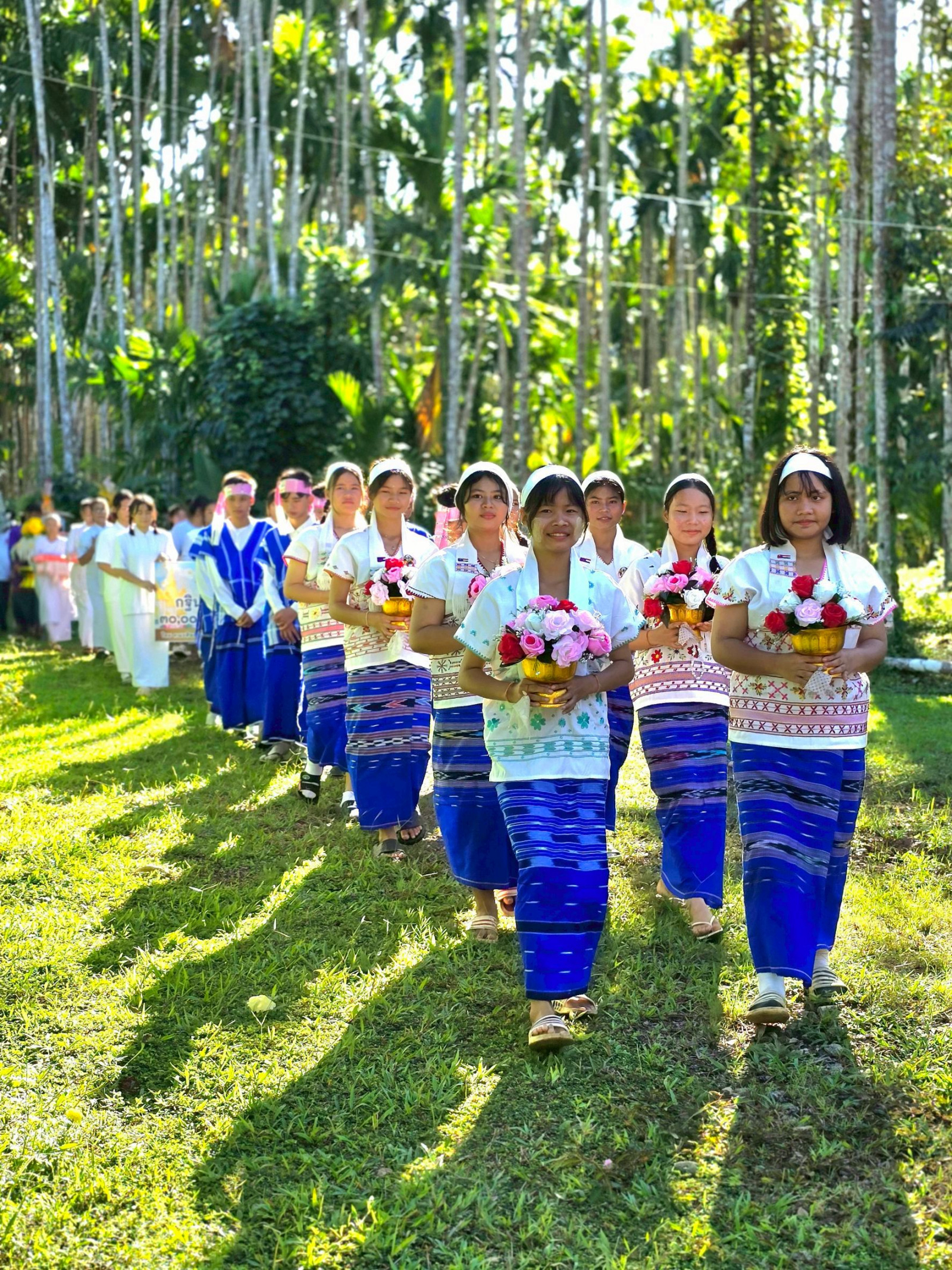 ภาพร่วมพิธีกรรมวัดเปิ้งเคลิ้ง(บ้านเก่า)