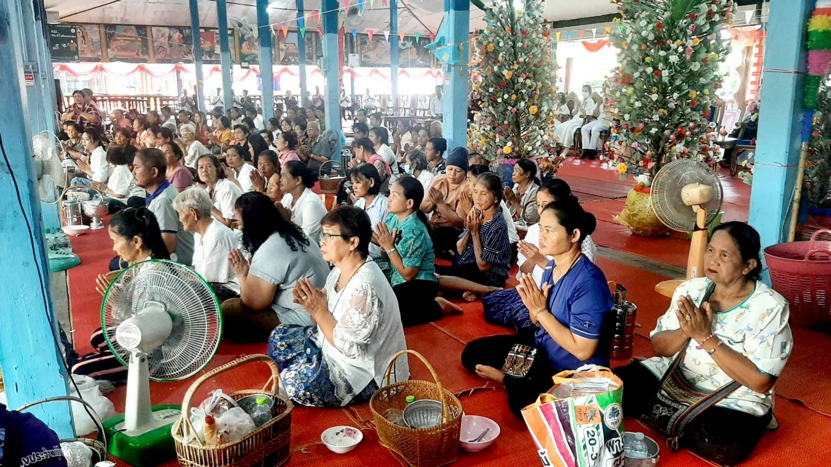 ภาพร่วมพิธีกรรมวัดหนองหัวยาง