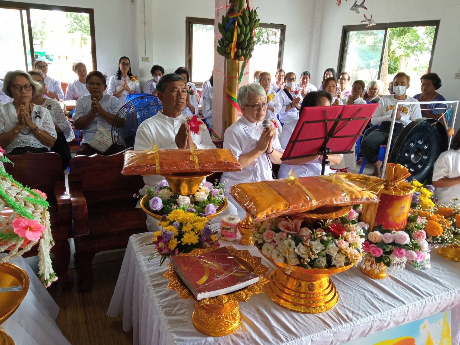 ภาพร่วมพิธีกรรมวัดหนองใหญ่