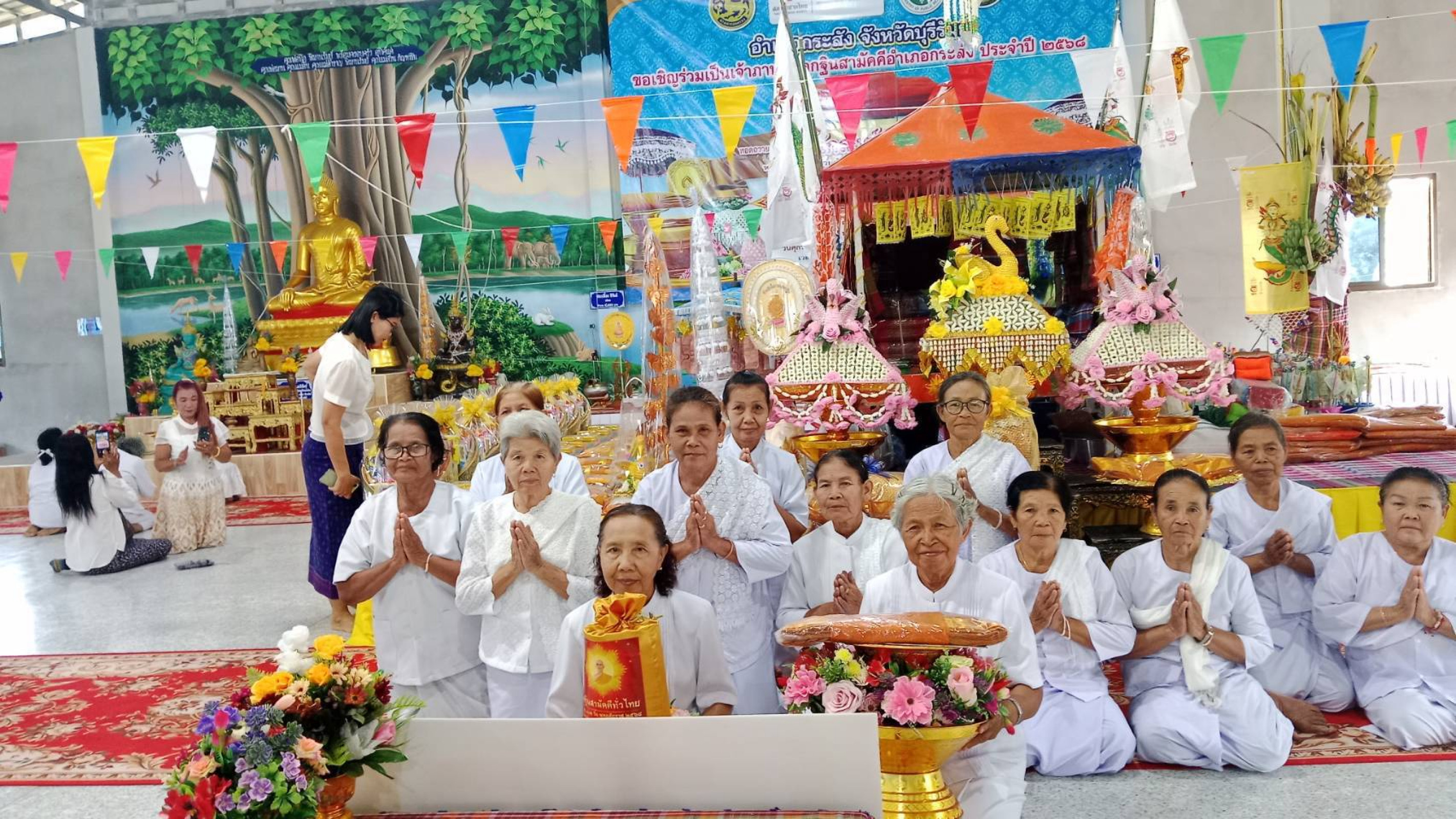 ภาพร่วมพิธีกรรมวัดน้ำอ้อม